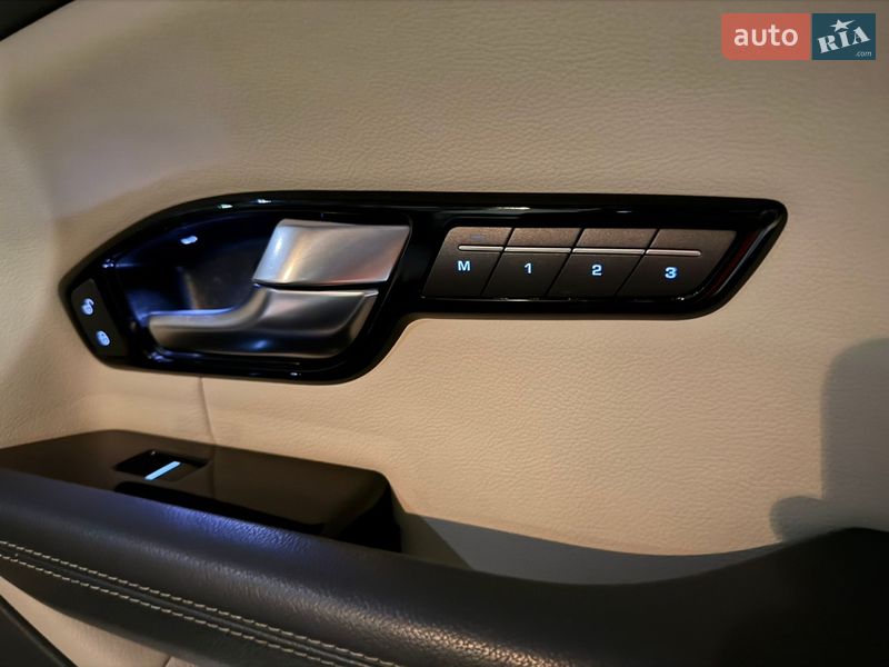 Внедорожник / Кроссовер Land Rover Range Rover Evoque 2016 в Львове