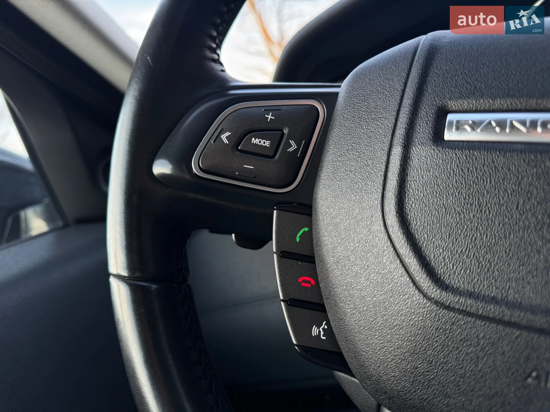 2019 Land Rover Range Rover Evoque - мініатюра 48