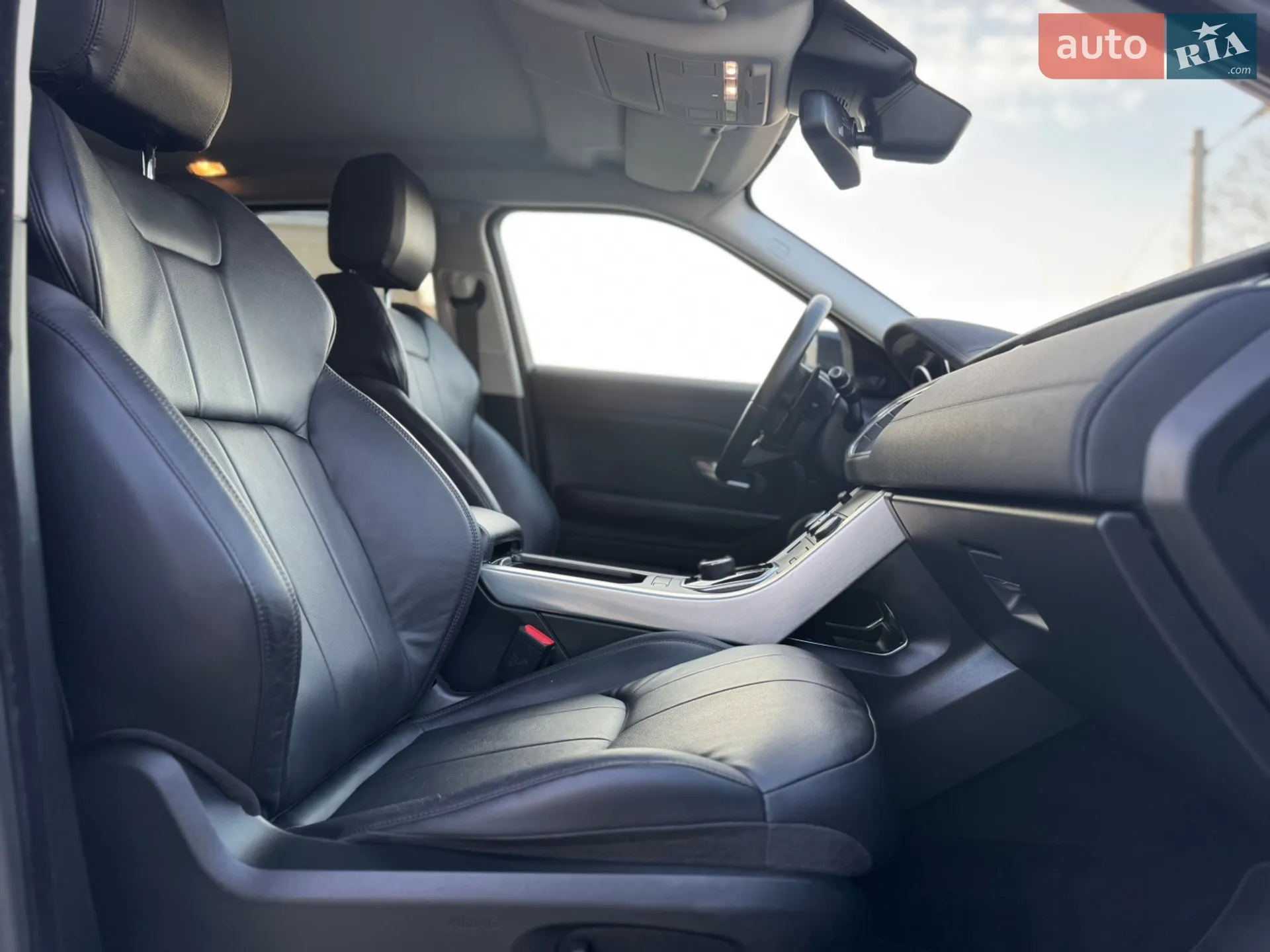 2019 Land Rover Range Rover Evoque - мініатюра 74
