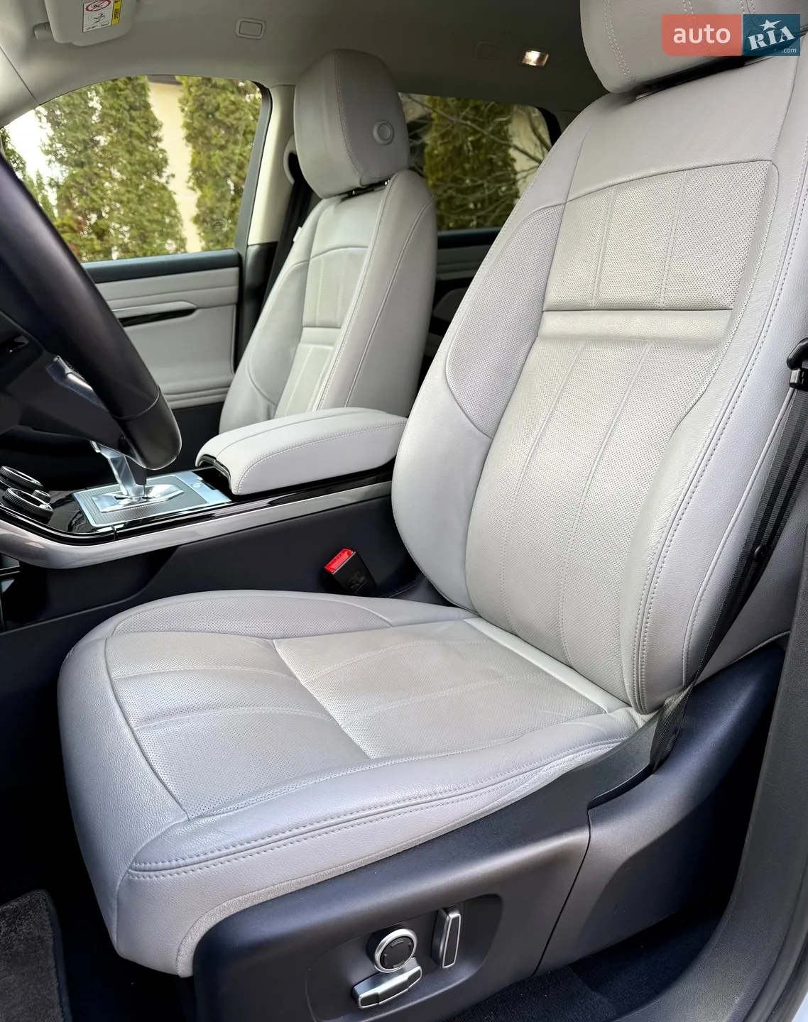 2021 Land Rover Range Rover Evoque - мініатюра 18