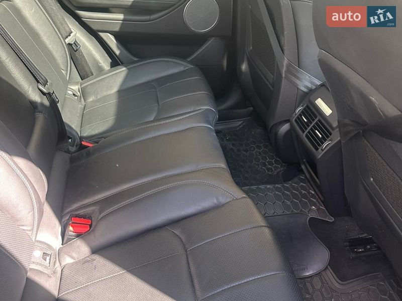 Внедорожник / Кроссовер Land Rover Range Rover Evoque 2017 в Львове