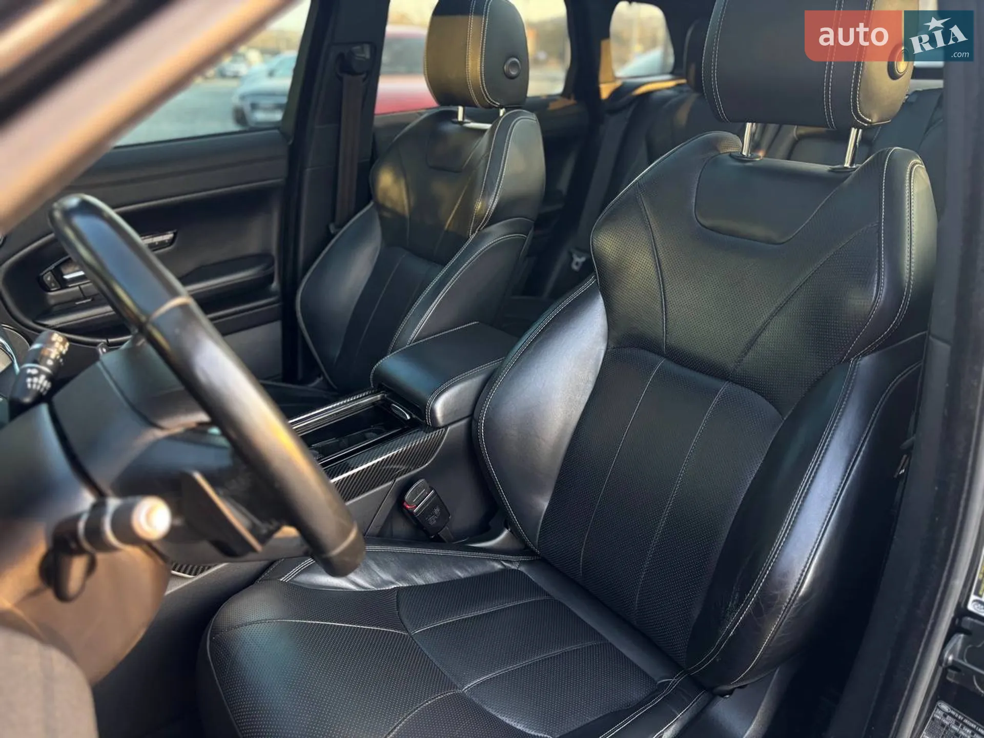 2015 Land Rover Range Rover Evoque - мініатюра 25