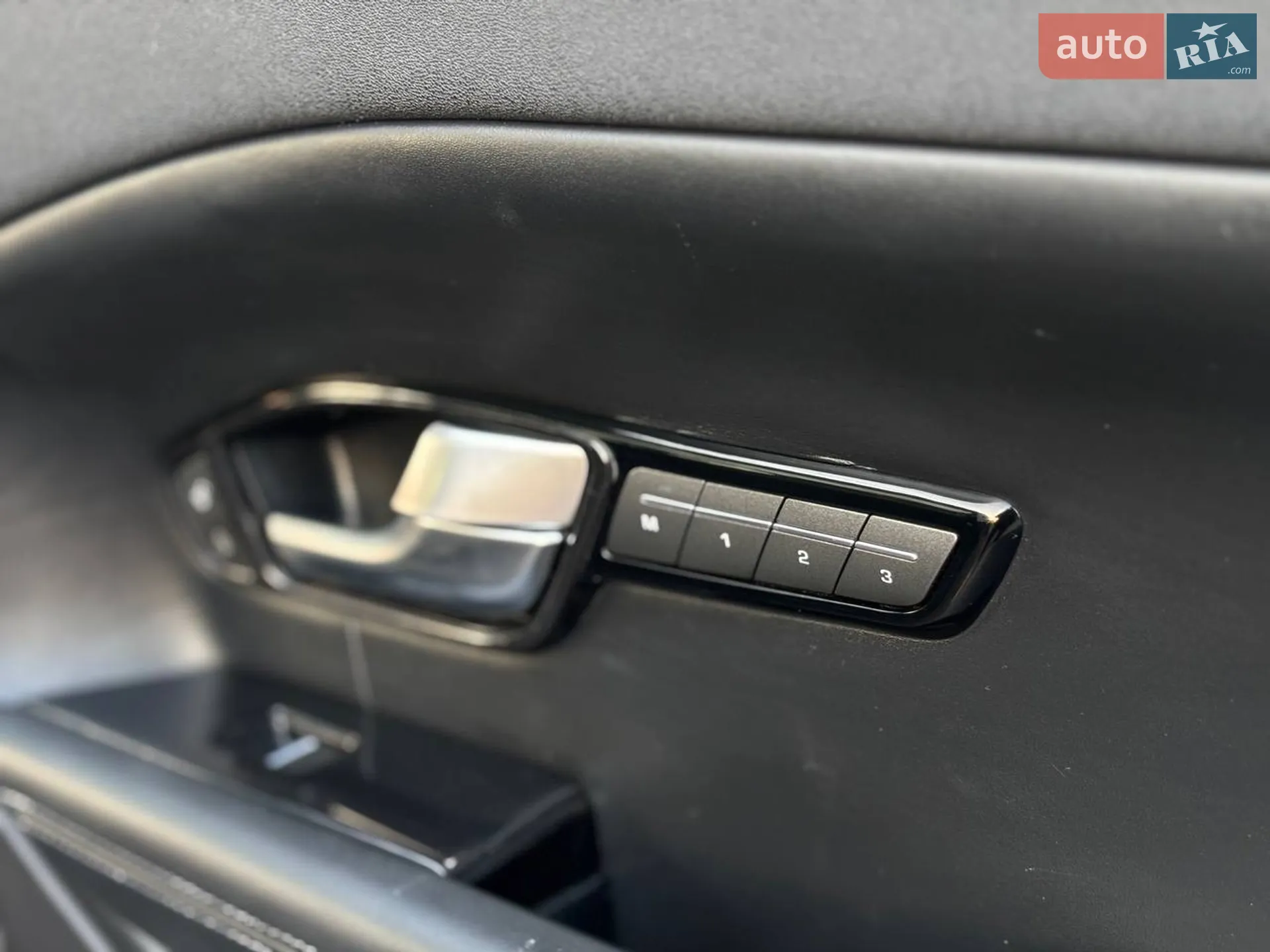 2015 Land Rover Range Rover Evoque - мініатюра 27