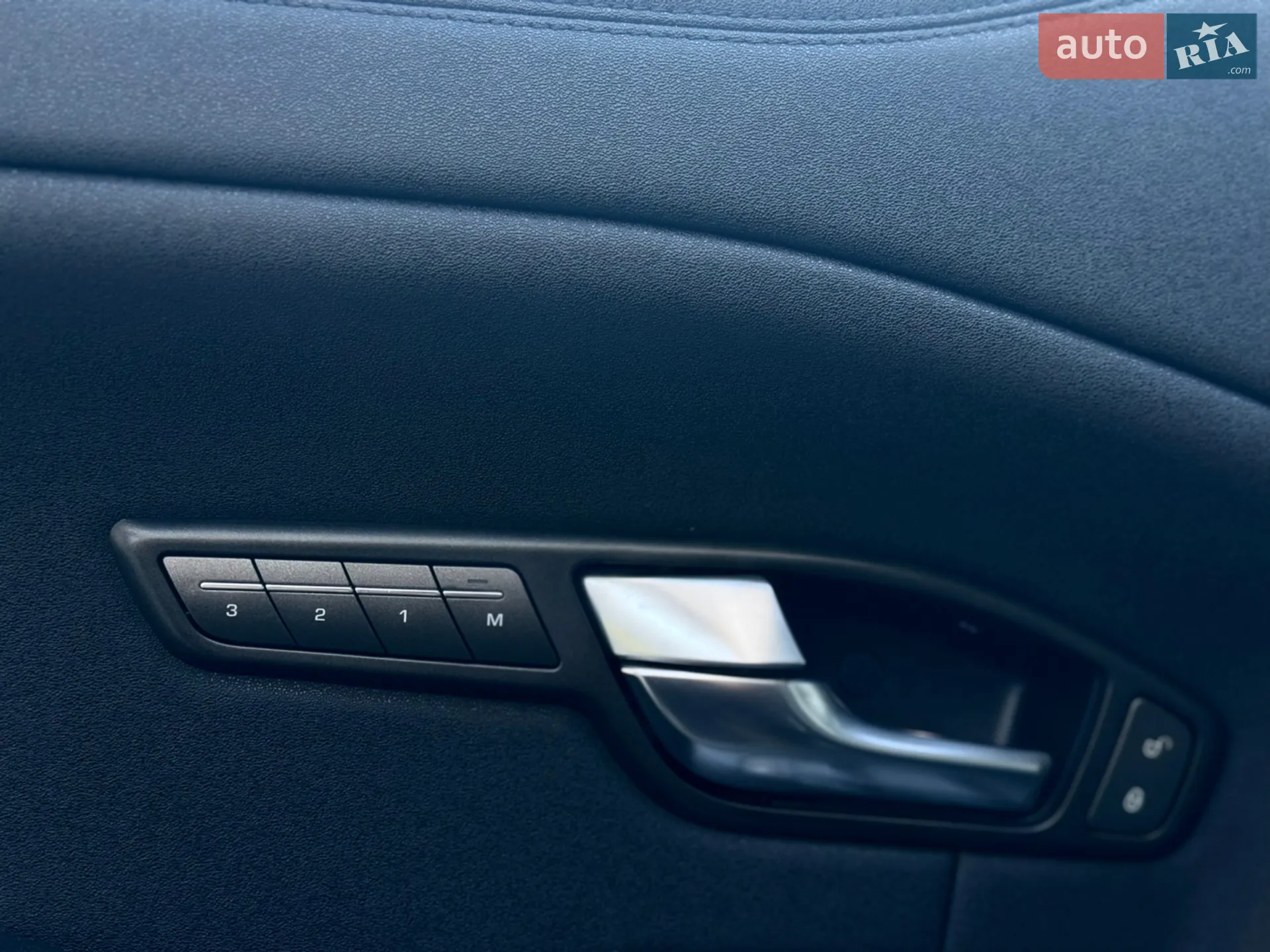 2016 Land Rover Range Rover Evoque - мініатюра 15