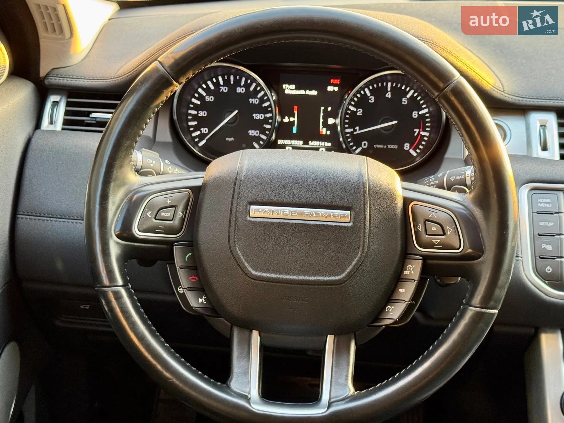 2015 Land Rover Range Rover Evoque - мініатюра 32