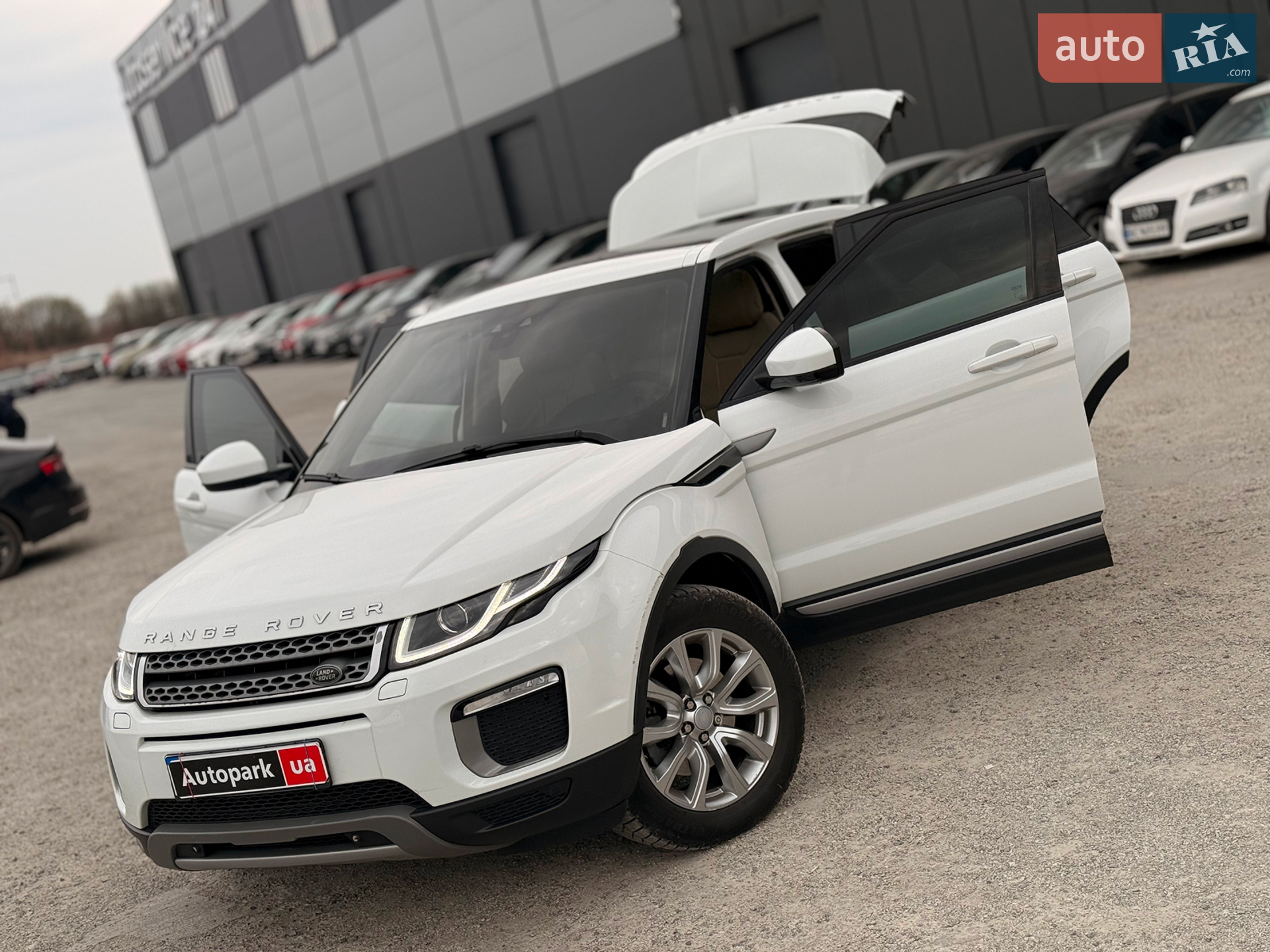 2016 Land Rover Range Rover Evoque - мініатюра 22