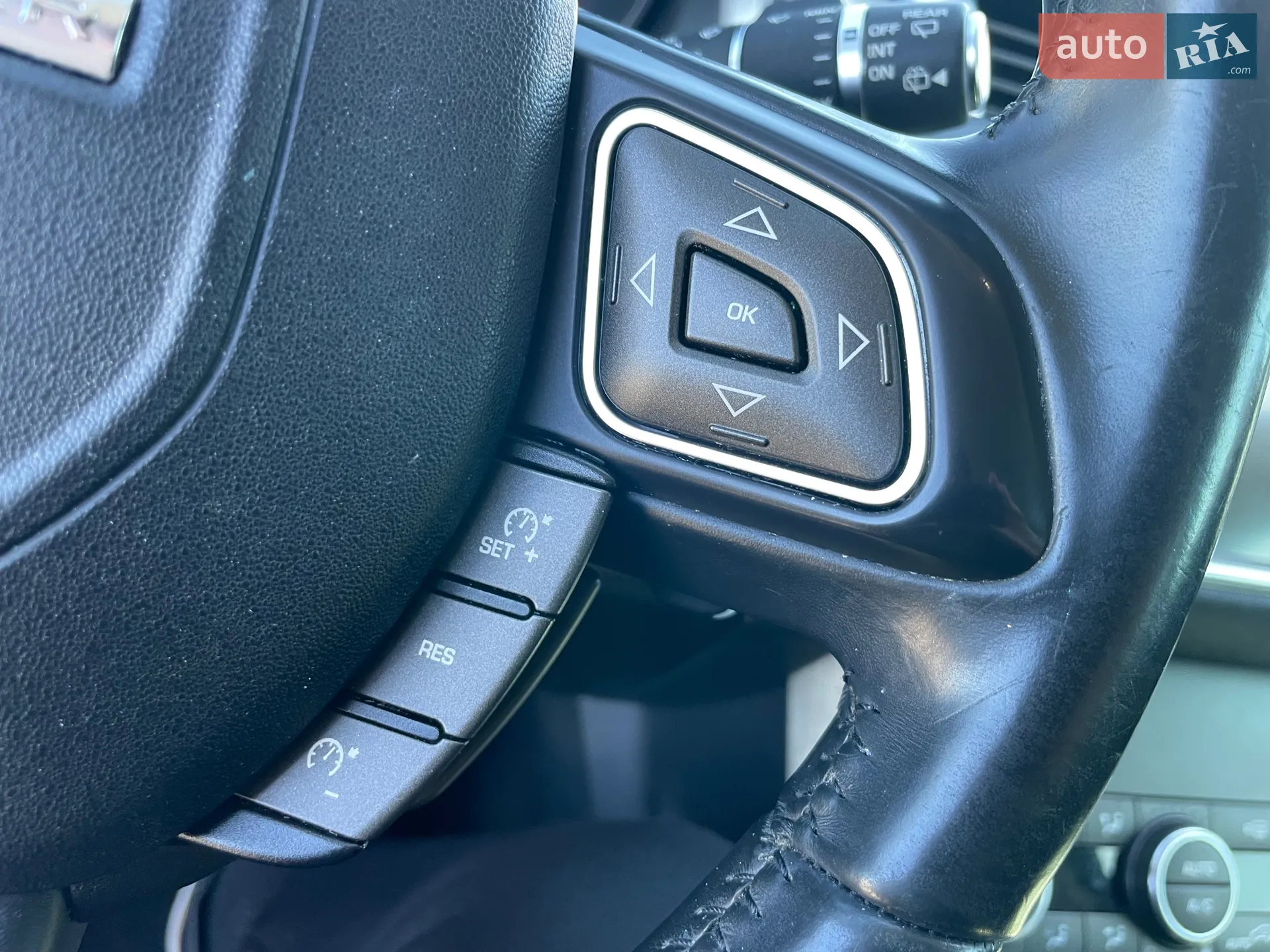 2017 Land Rover Range Rover Evoque - мініатюра 23