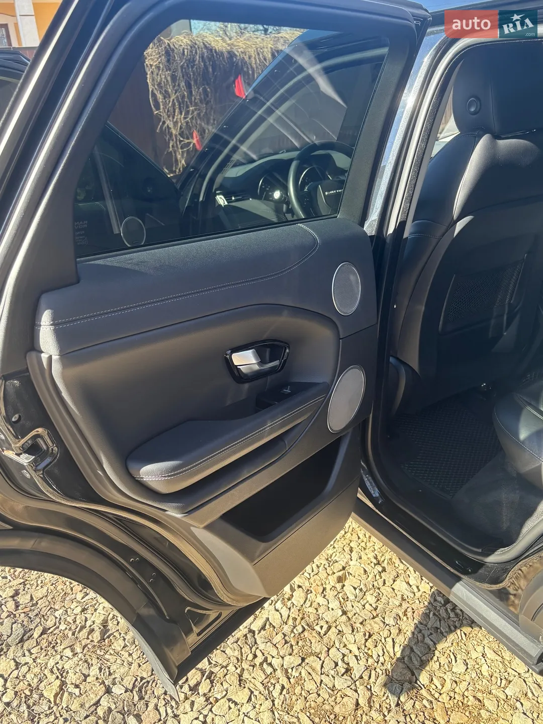 2015 Land Rover Range Rover Evoque - мініатюра 38