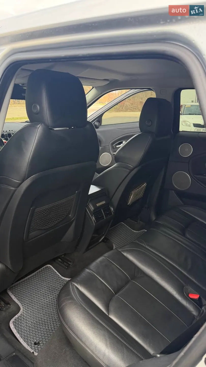 2017 Land Rover Range Rover Evoque - мініатюра 26