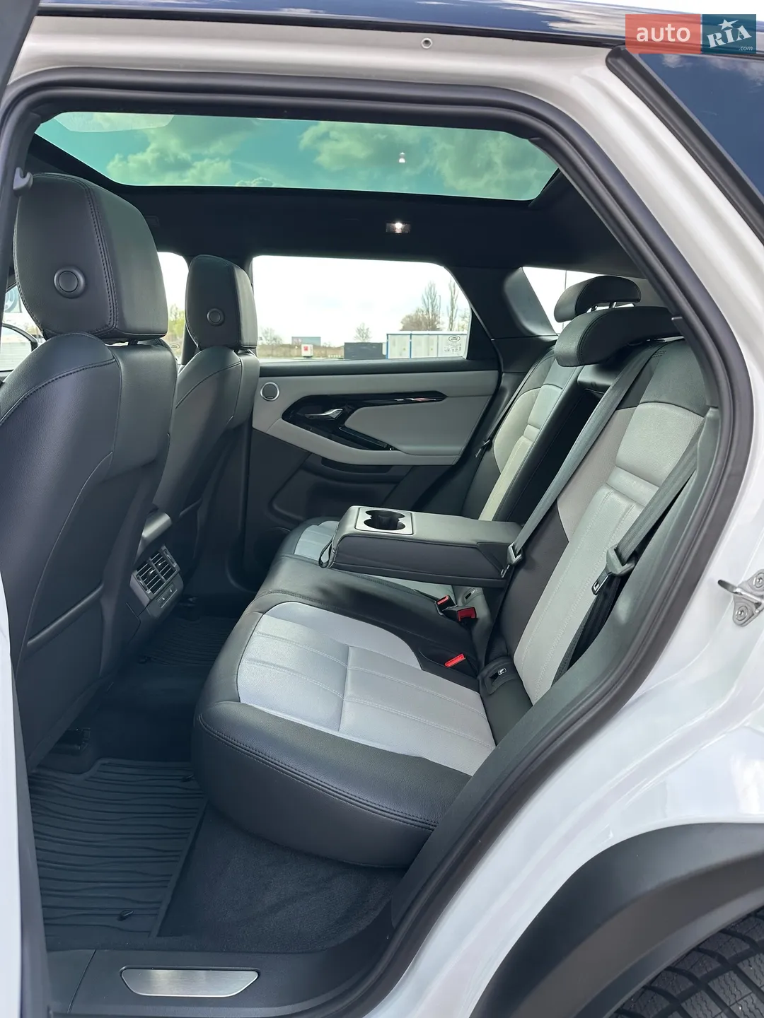 2025 Land Rover Range Rover Evoque - мініатюра 21