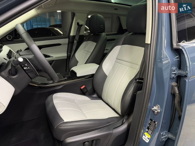 Внедорожник / Кроссовер Land Rover Range Rover Evoque 2024 в Одессе