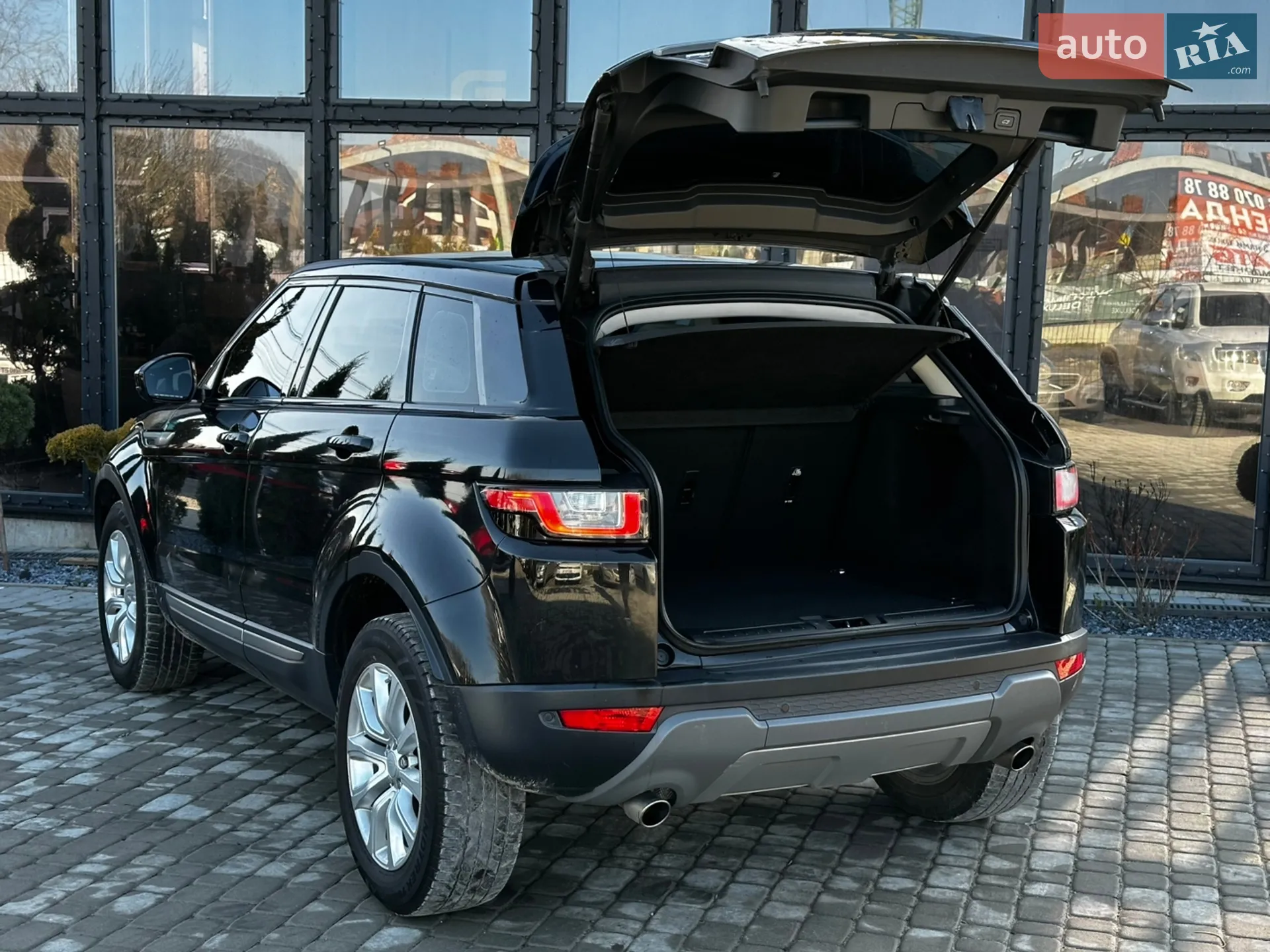 2017 Land Rover Range Rover Evoque - мініатюра 32
