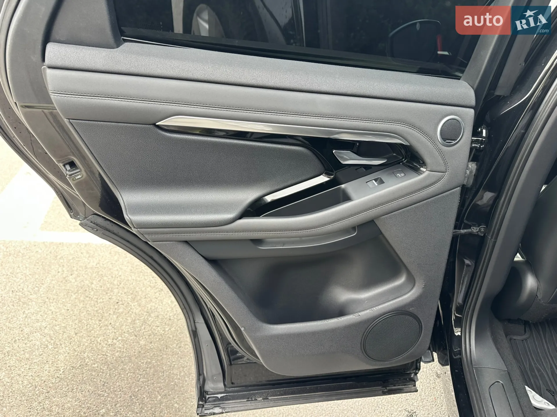 2020 Land Rover Range Rover Evoque - мініатюра 18