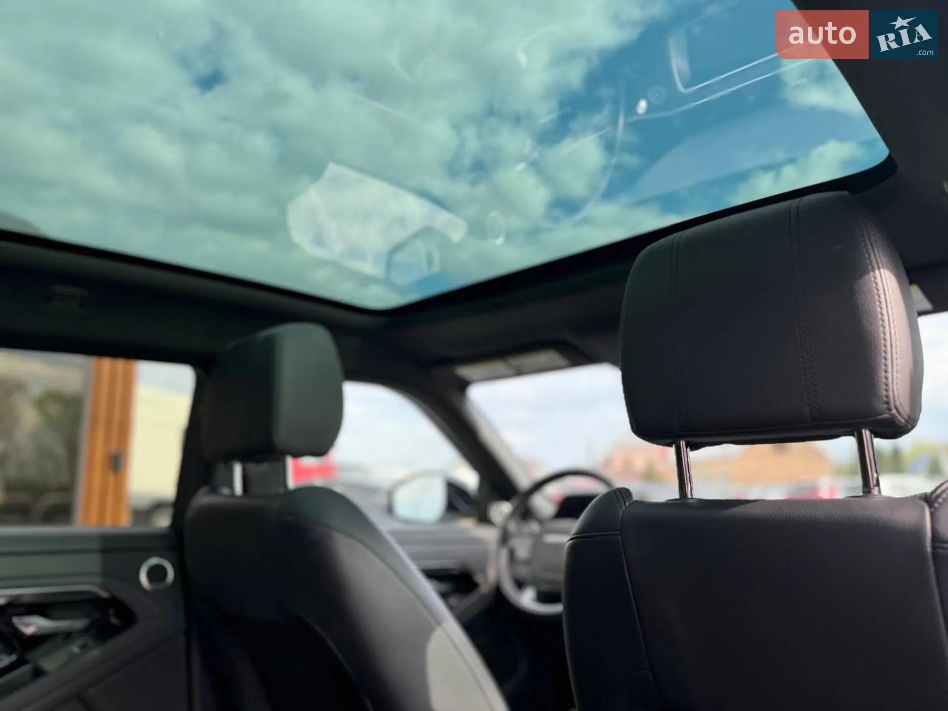 2019 Land Rover Range Rover Evoque - мініатюра 34