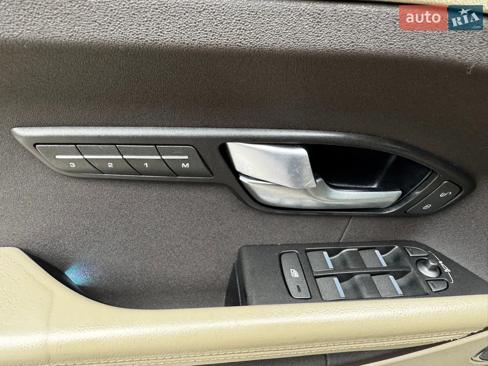 2014 Land Rover Range Rover Evoque - мініатюра 25