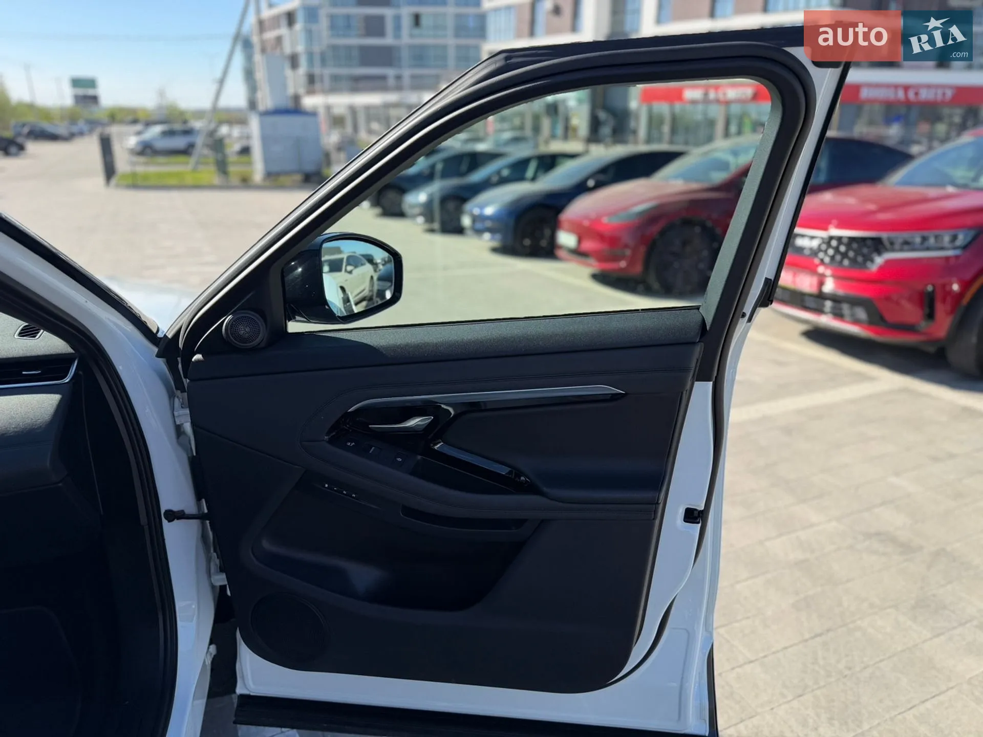 2020 Land Rover Range Rover Evoque - мініатюра 28