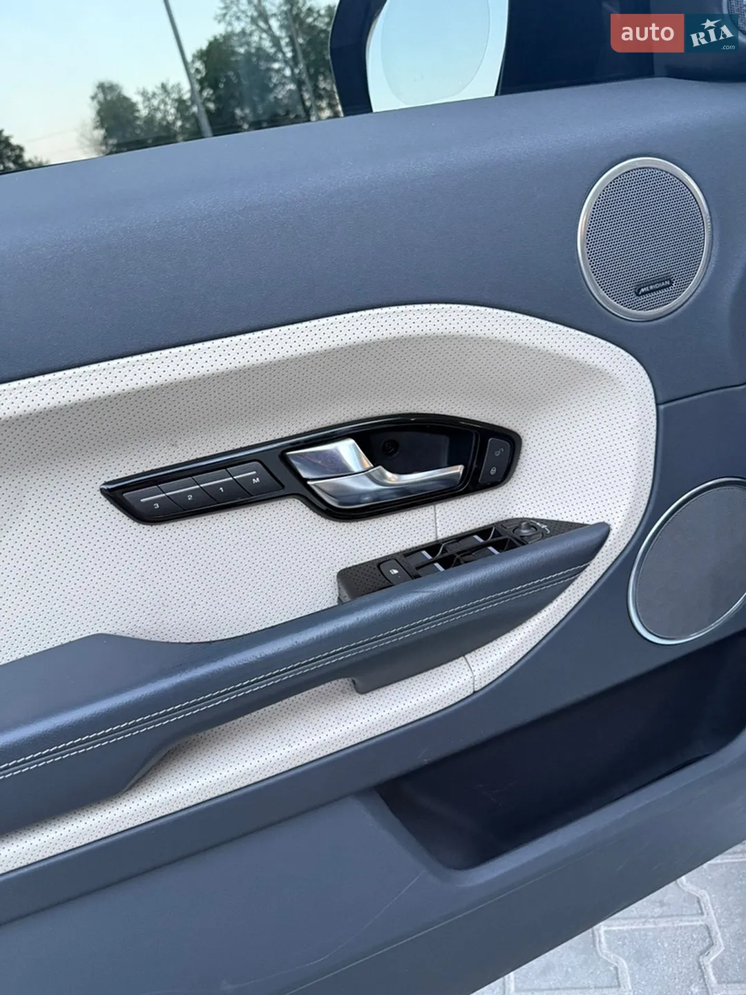 2013 Land Rover Range Rover Evoque - мініатюра 36