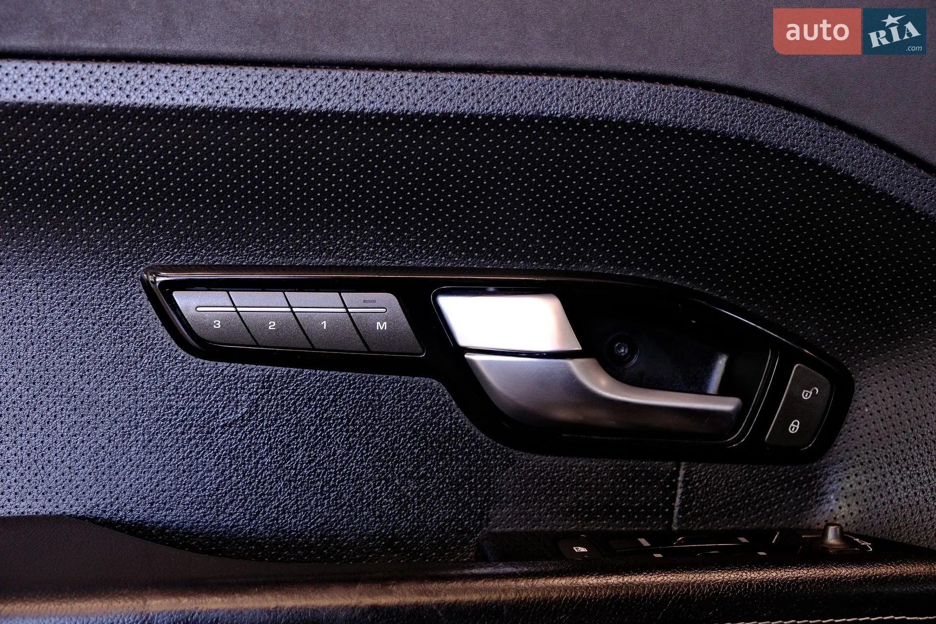 2014 Land Rover Range Rover Evoque - мініатюра 21