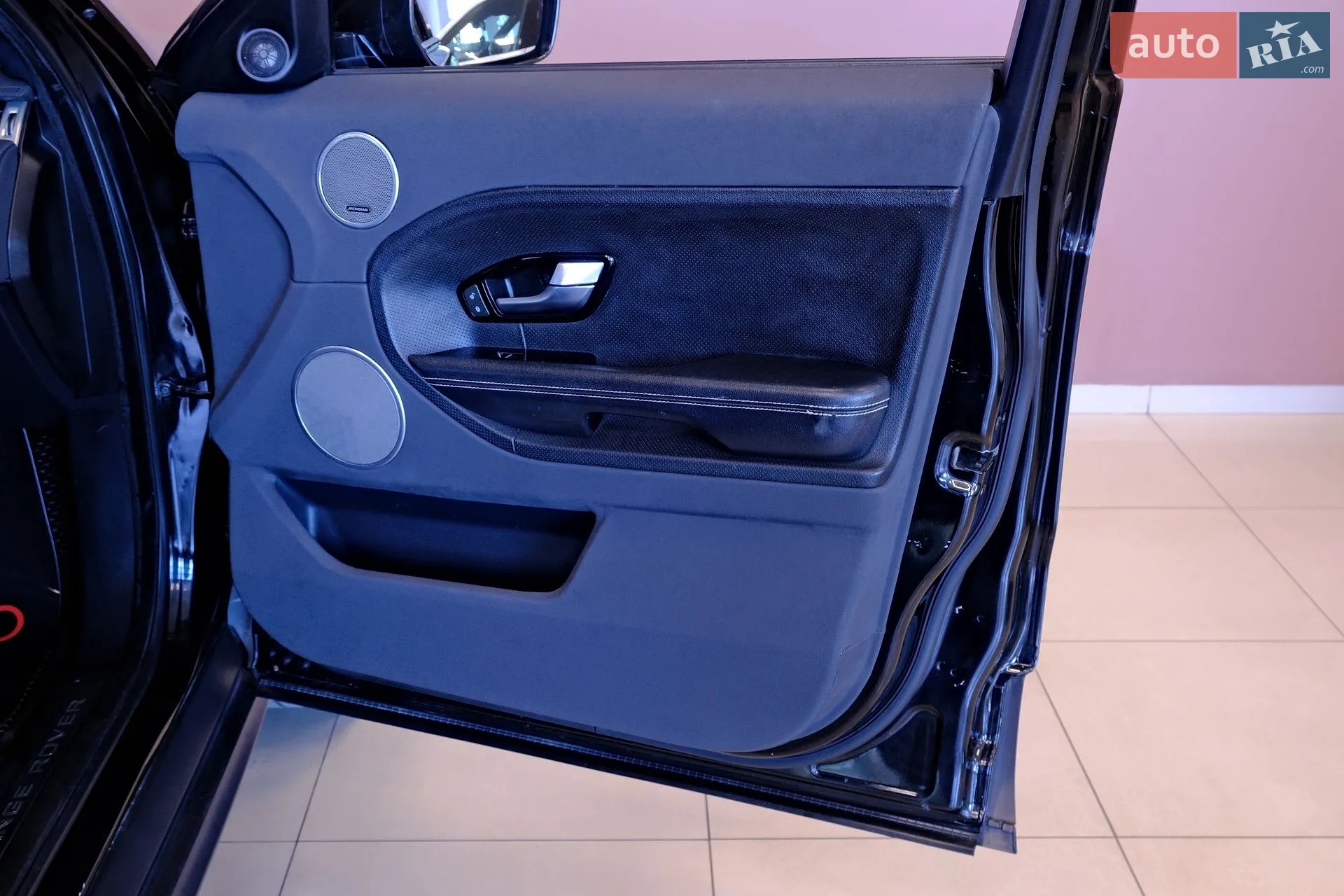 2014 Land Rover Range Rover Evoque - мініатюра 44