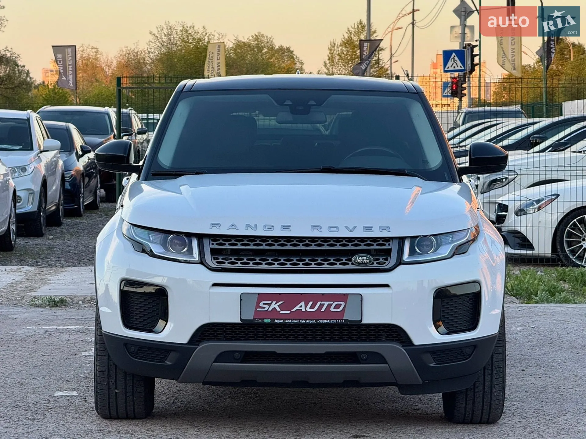 2018 Land Rover Range Rover Evoque - мініатюра 2
