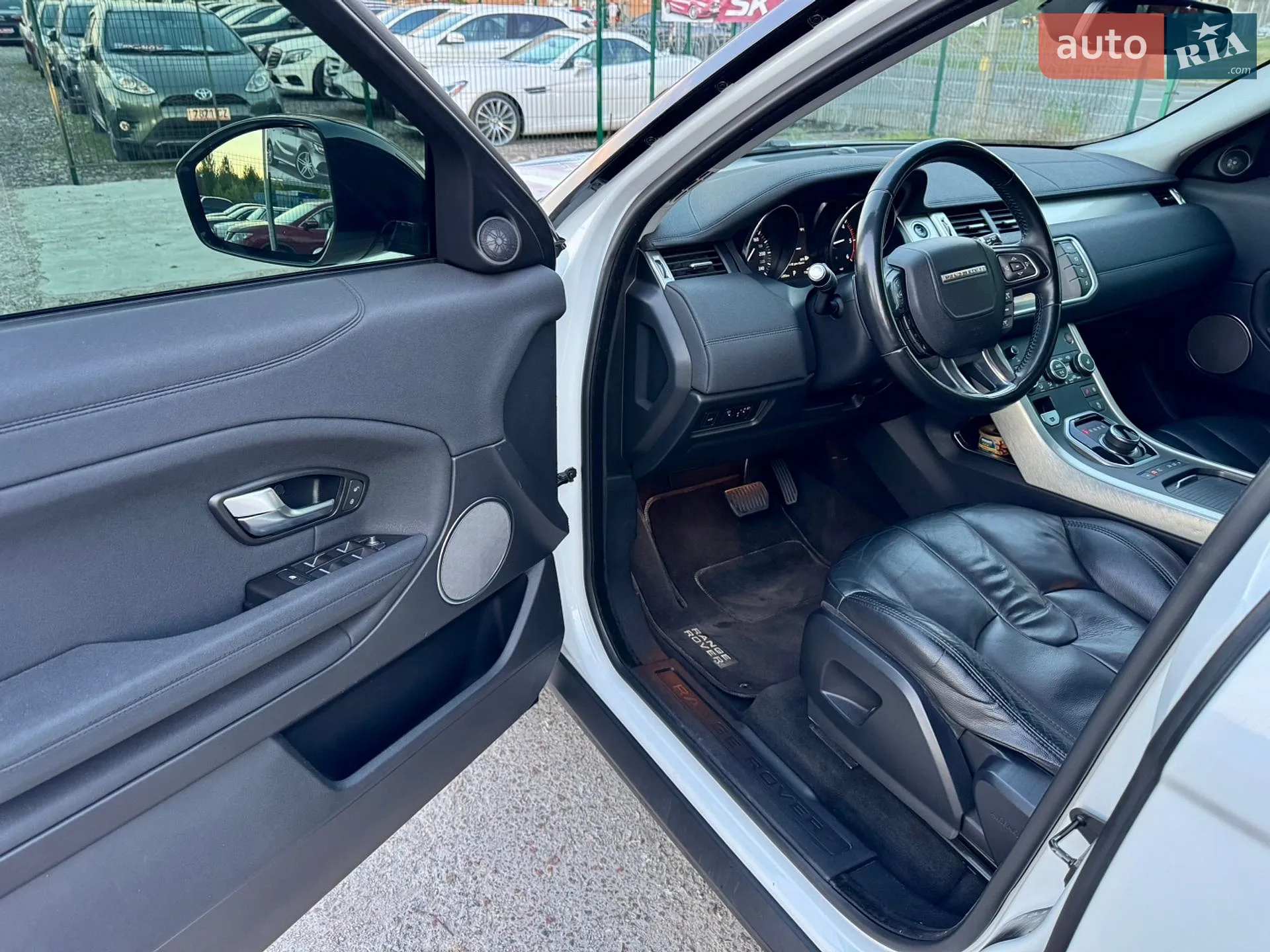 2018 Land Rover Range Rover Evoque - мініатюра 31