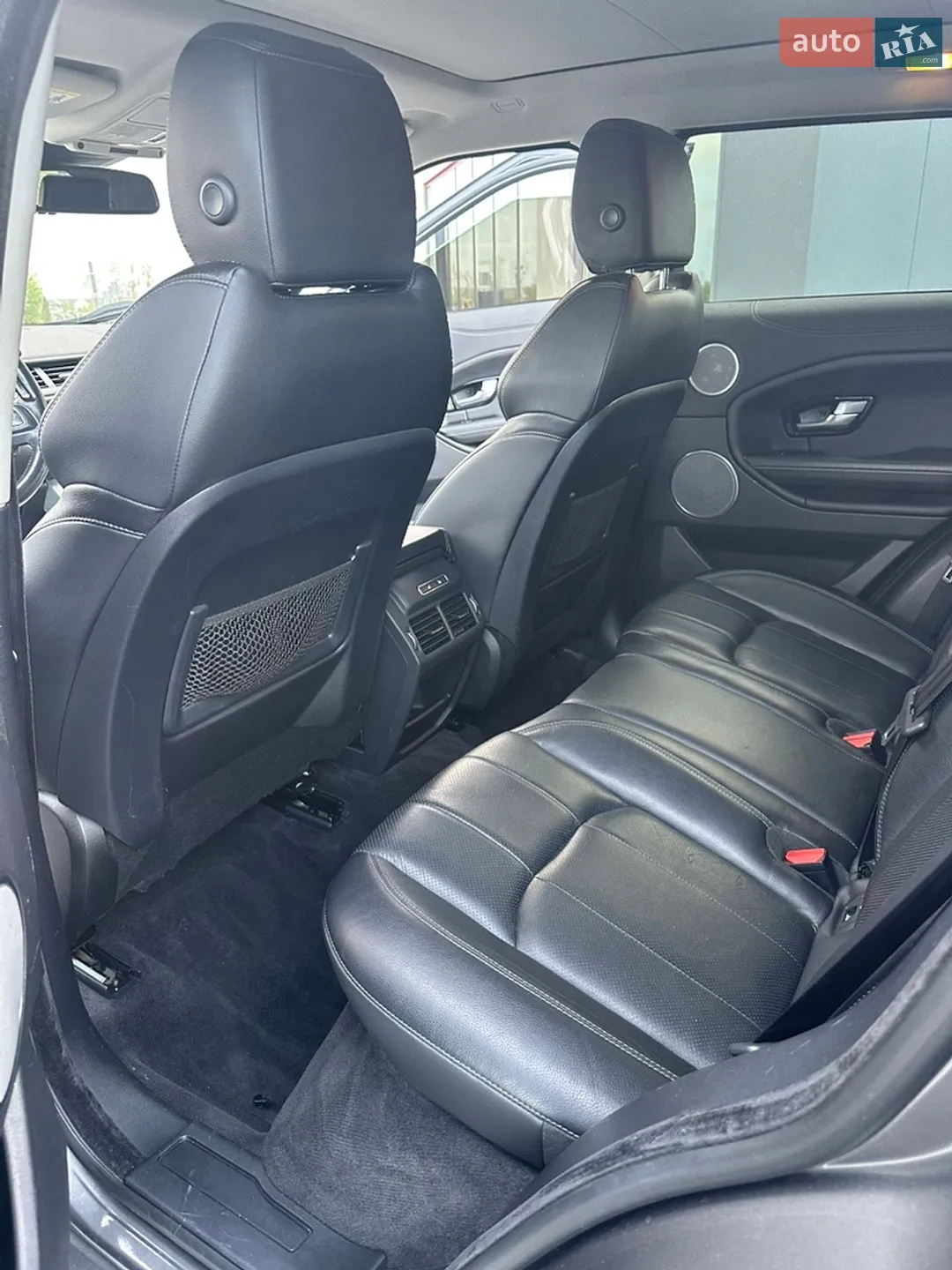 2017 Land Rover Range Rover Evoque - мініатюра 15