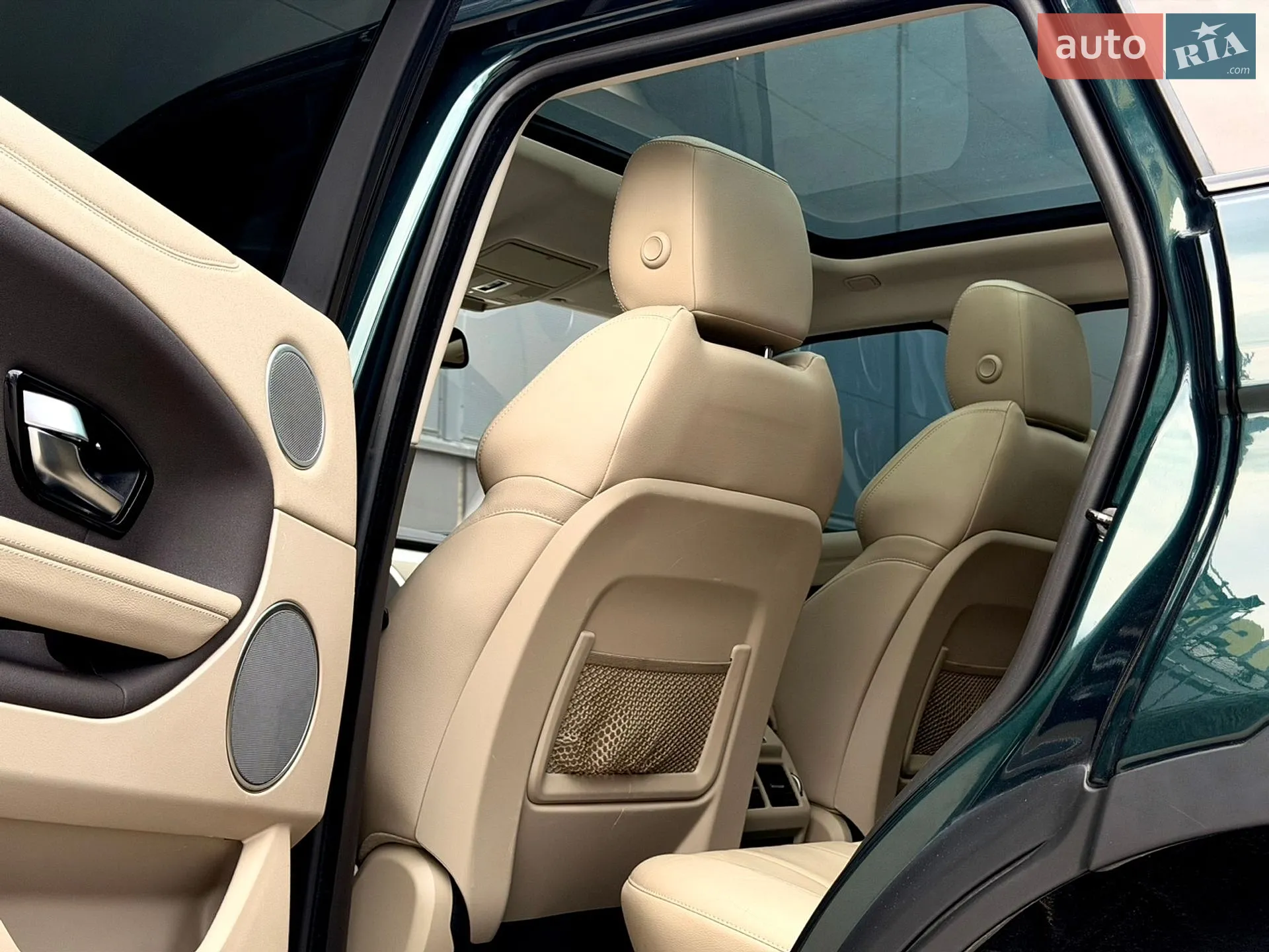 2017 Land Rover Range Rover Evoque - мініатюра 33