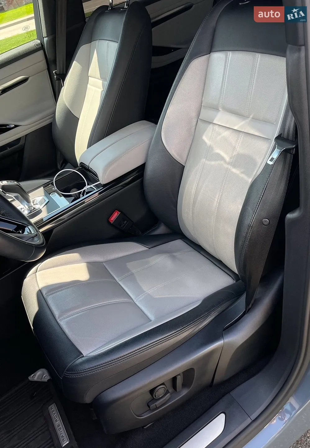 2022 Land Rover Range Rover Evoque - мініатюра 21