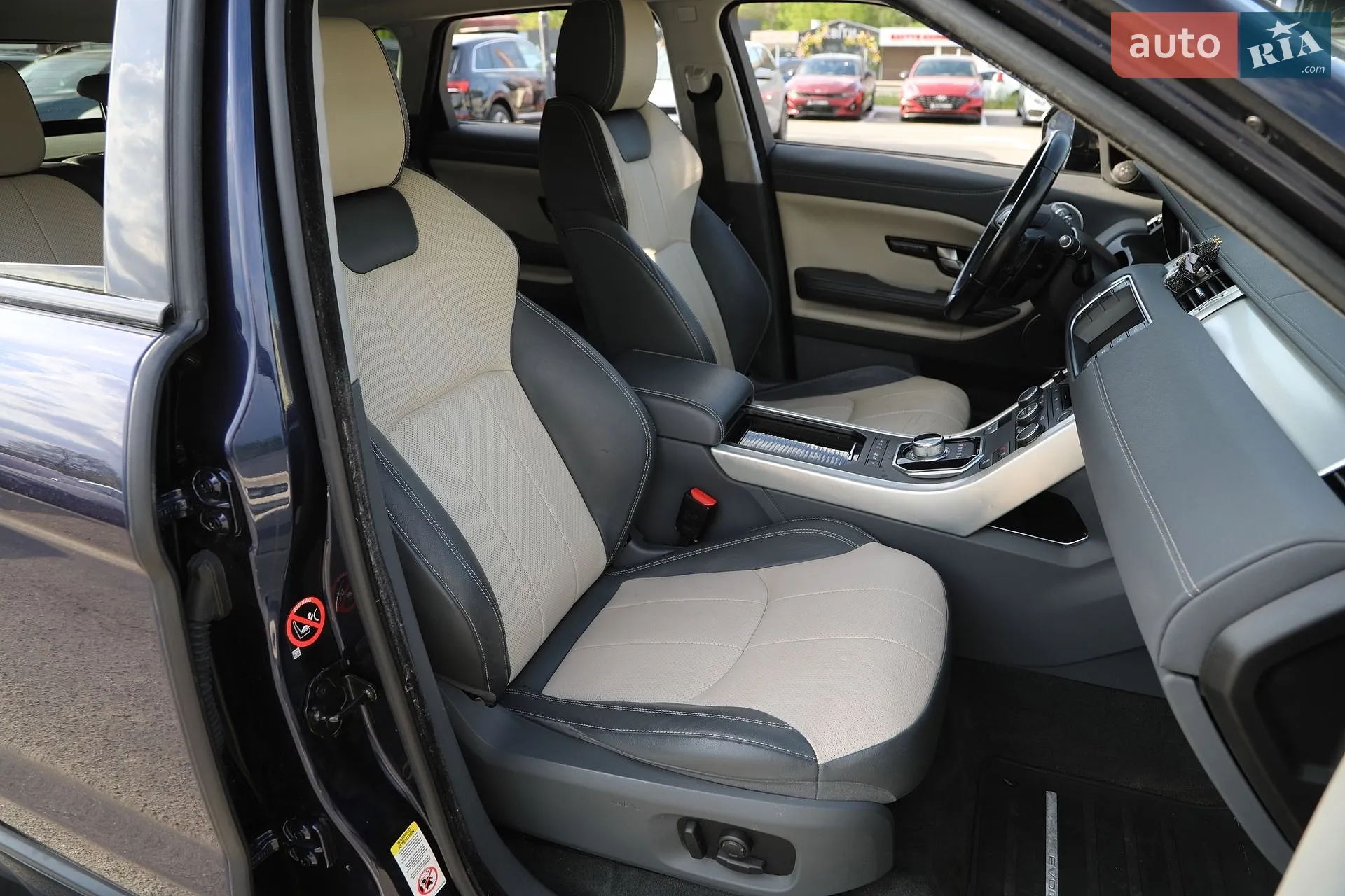 2016 Land Rover Range Rover Evoque - мініатюра 15