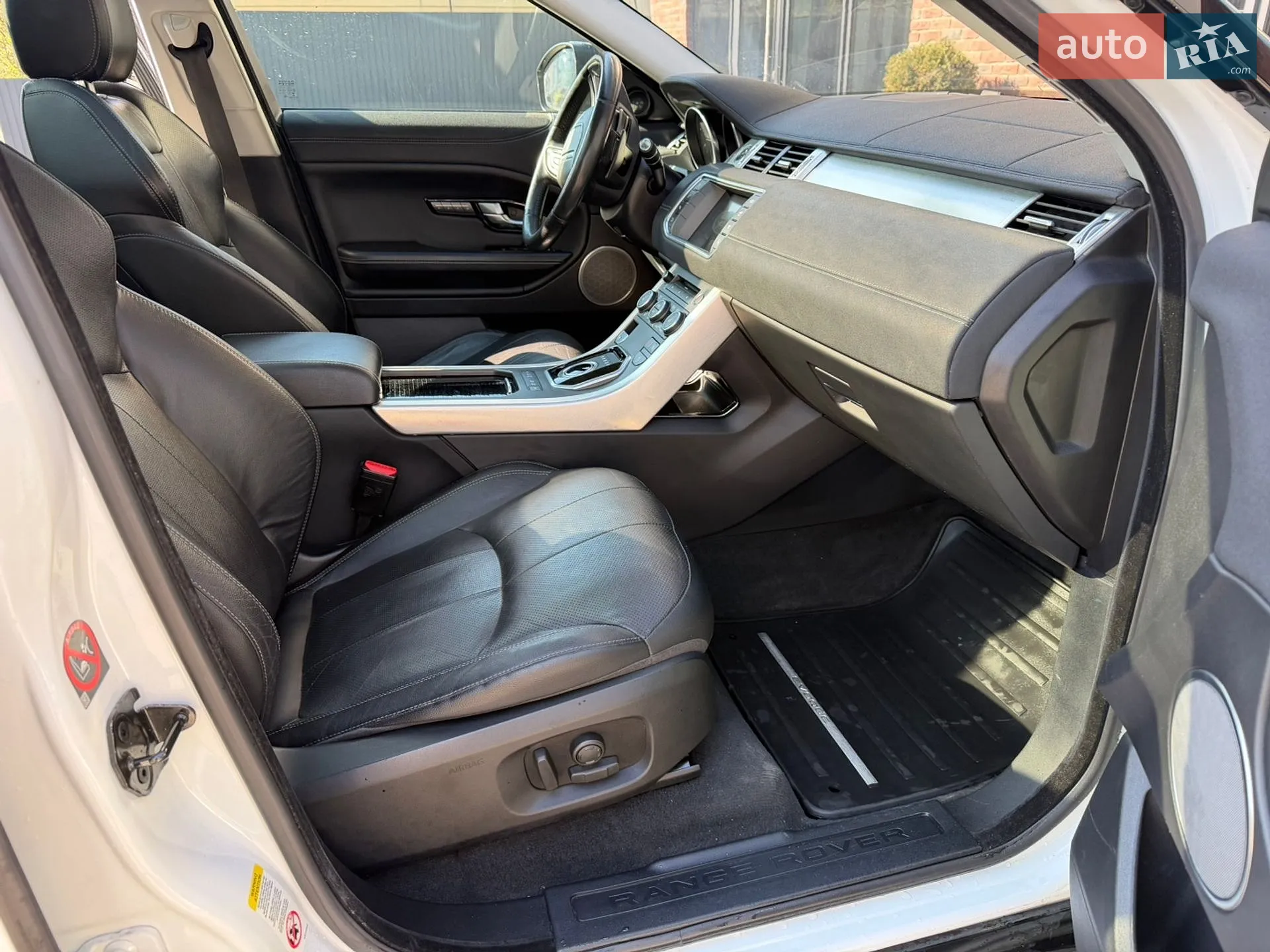 2016 Land Rover Range Rover Evoque - мініатюра 27