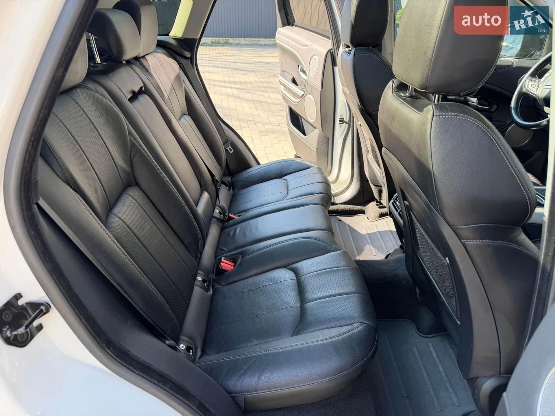 2016 Land Rover Range Rover Evoque - мініатюра 33