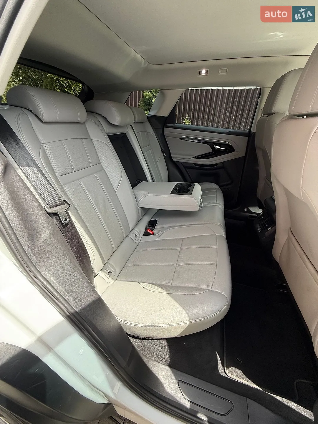 2020 Land Rover Range Rover Evoque - мініатюра 24