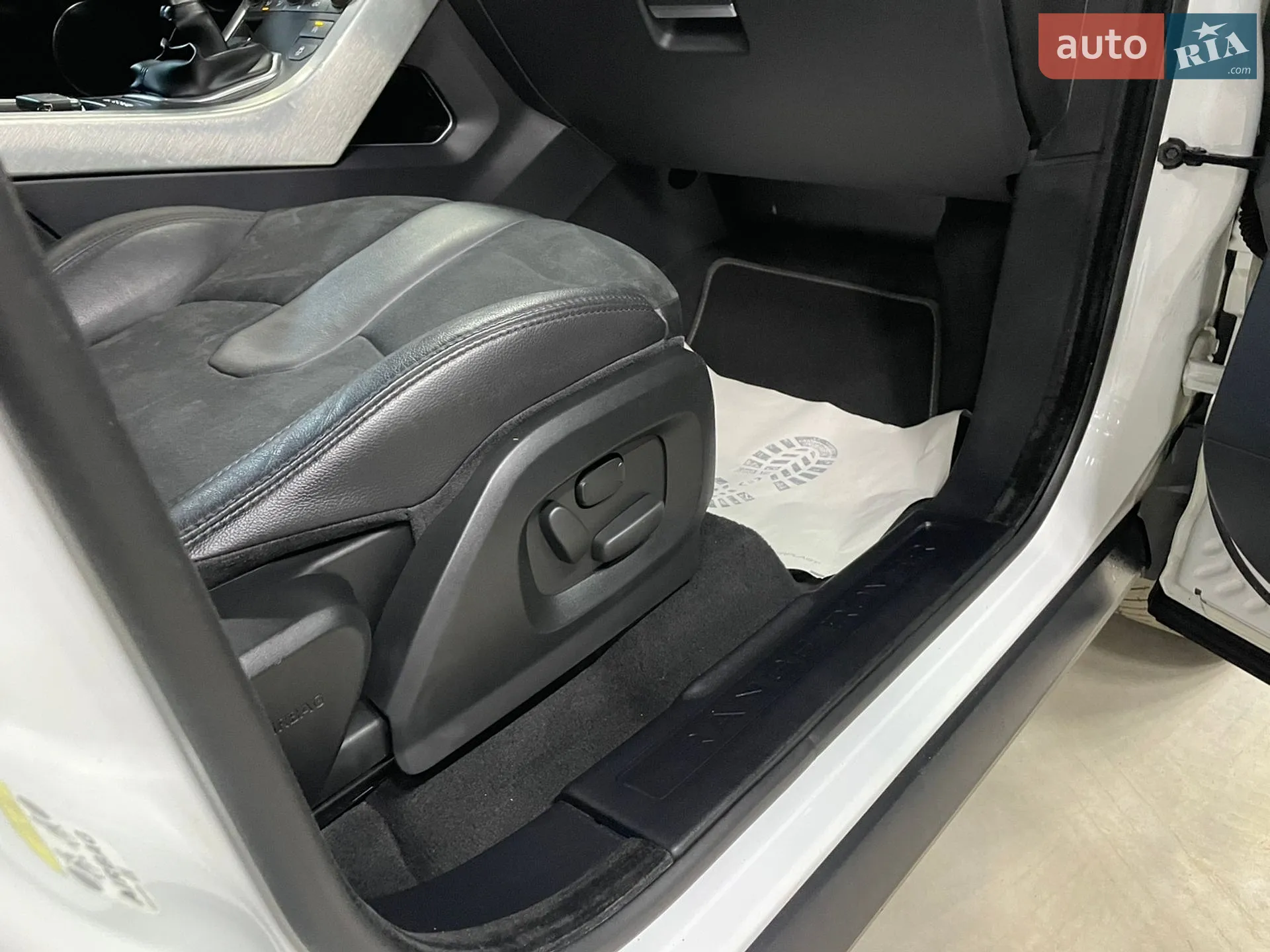 2014 Land Rover Range Rover Evoque - мініатюра 41