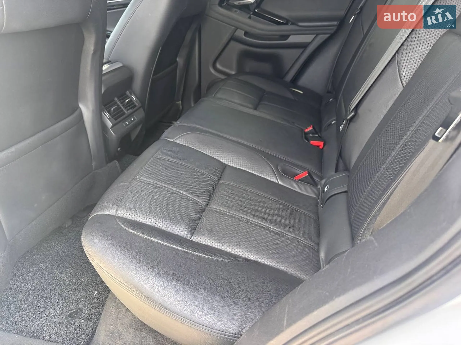 2019 Land Rover Range Rover Evoque - мініатюра 16