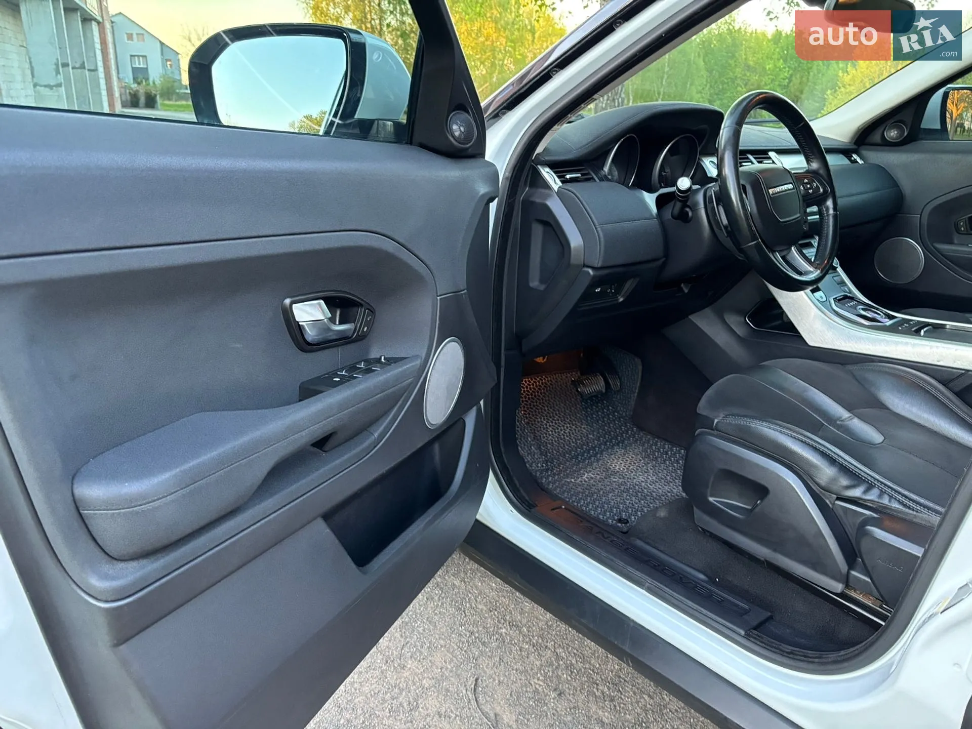 2013 Land Rover Range Rover Evoque - мініатюра 23
