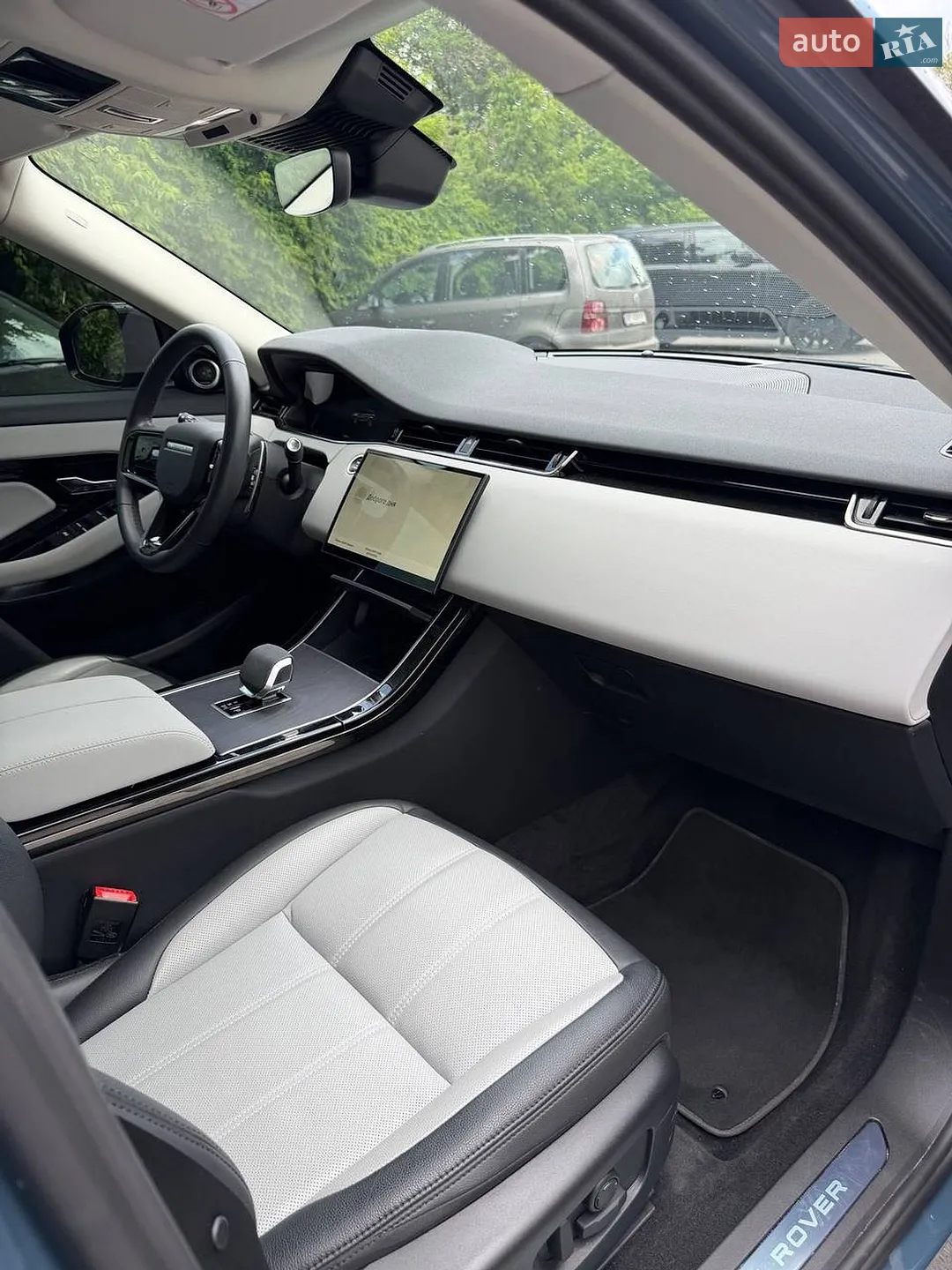 2023 Land Rover Range Rover Evoque - мініатюра 23