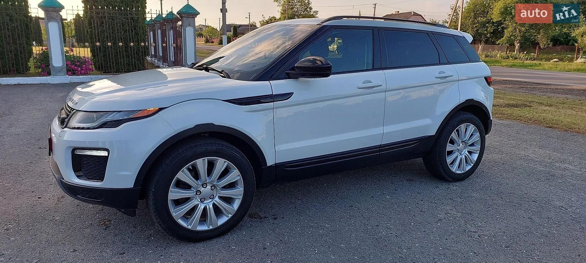 2016 Land Rover Range Rover Evoque - мініатюра 19