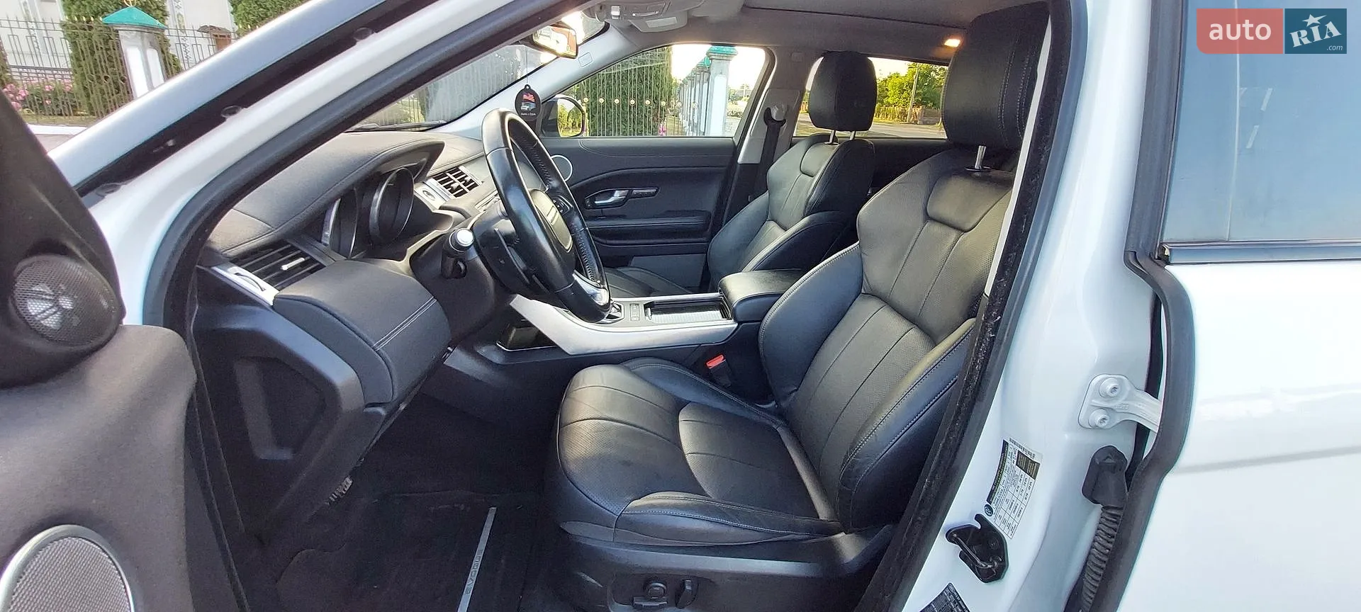 2016 Land Rover Range Rover Evoque - мініатюра 29