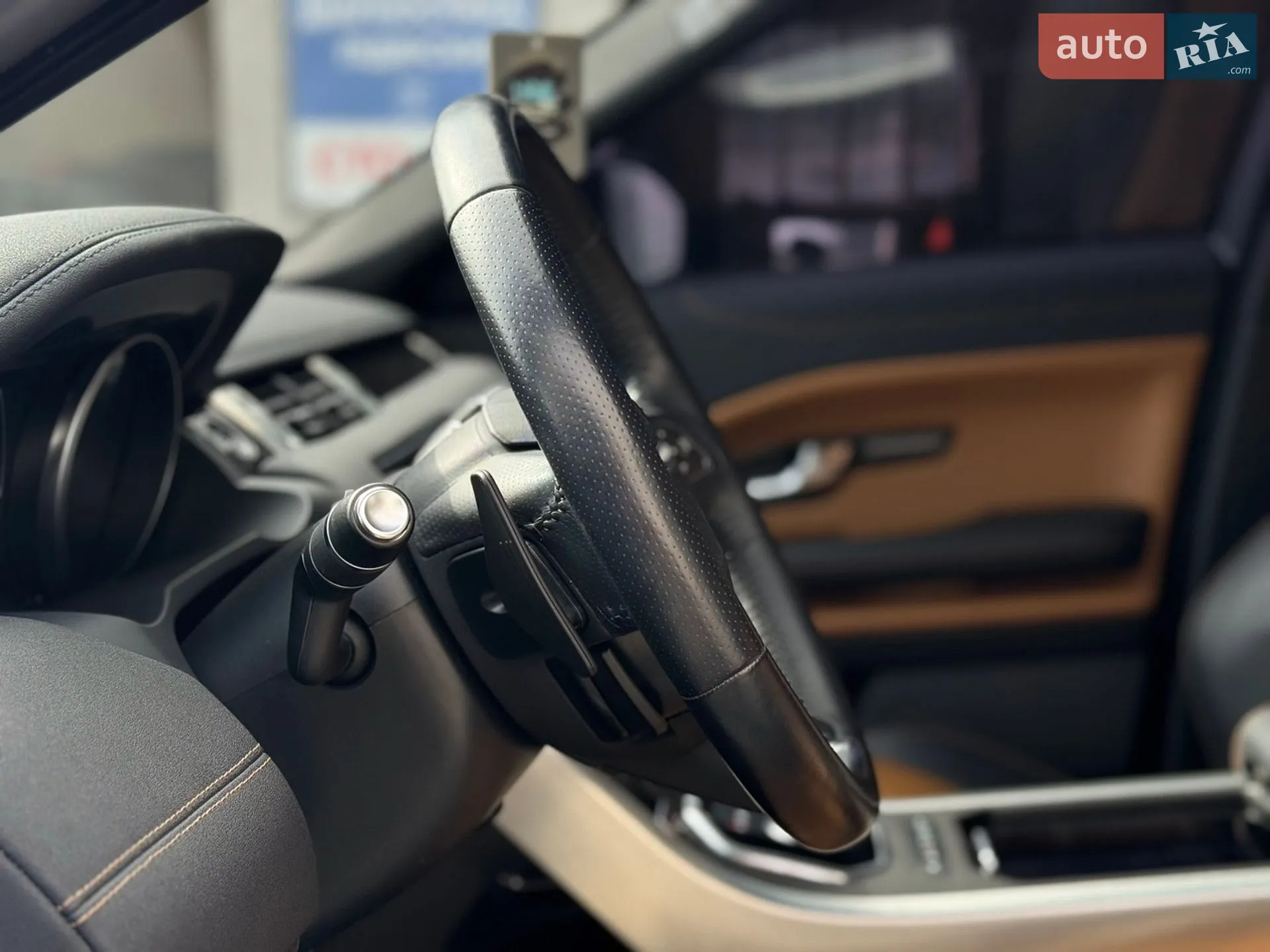 2017 Land Rover Range Rover Evoque - мініатюра 29