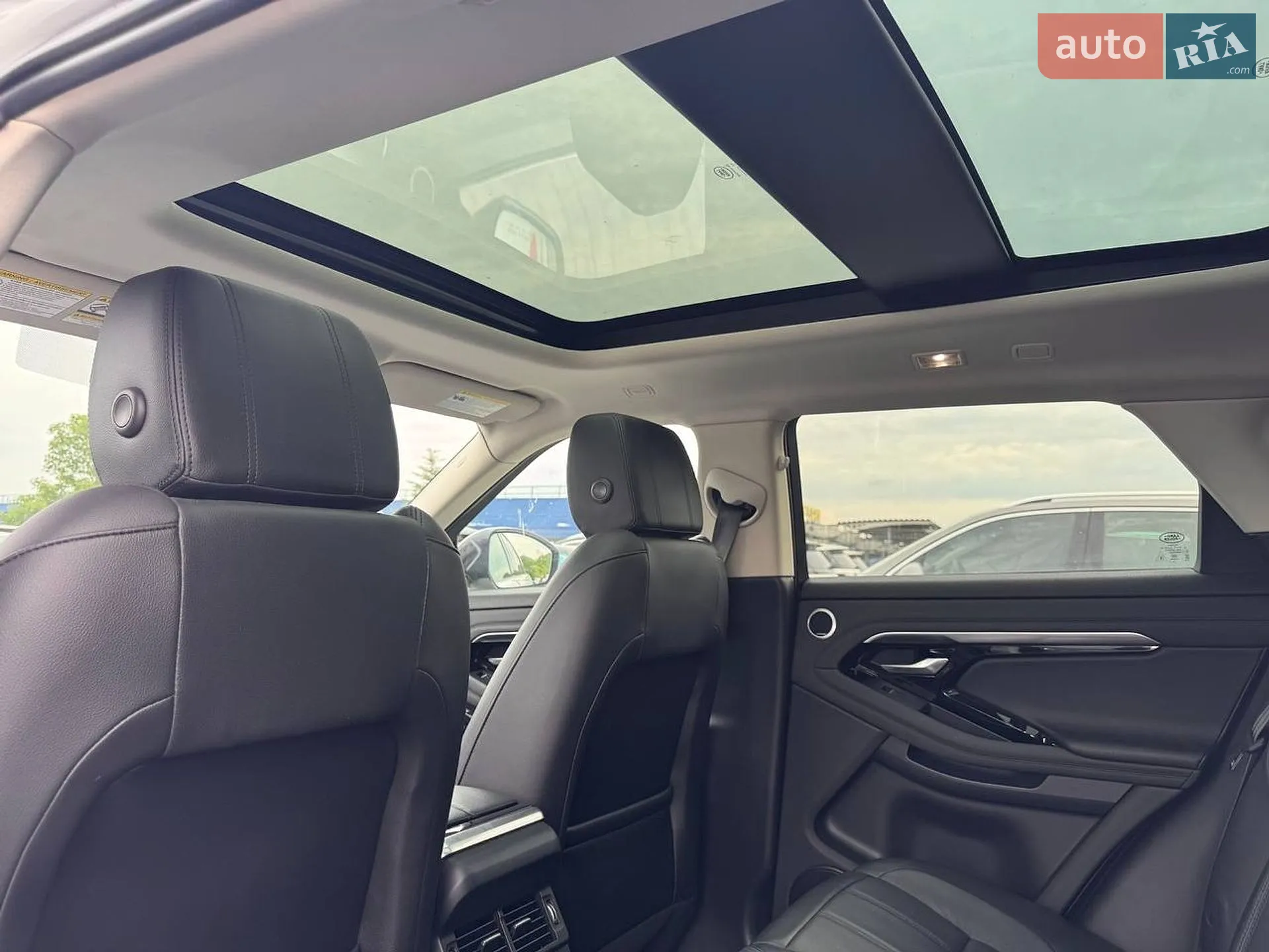 2020 Land Rover Range Rover Evoque - мініатюра 23