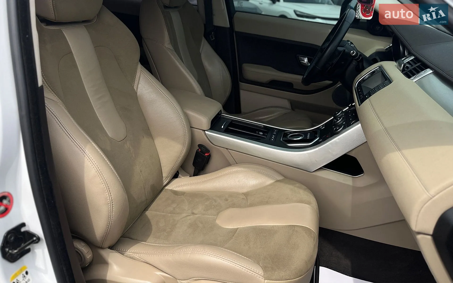 2012 Land Rover Range Rover Evoque - мініатюра 21
