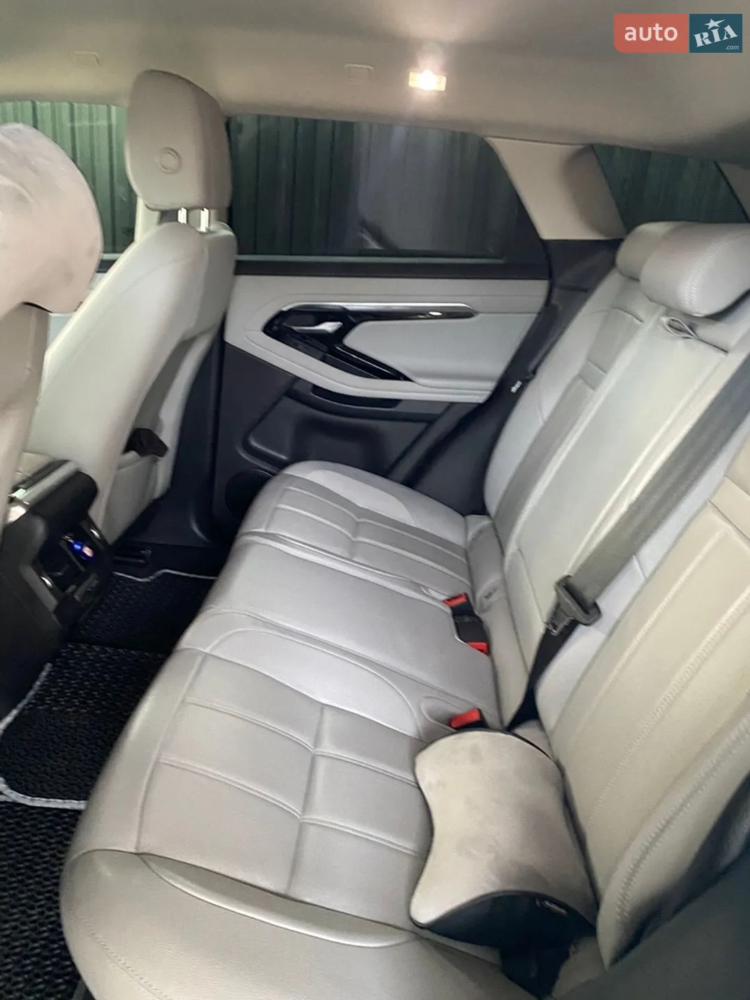 2020 Land Rover Range Rover Evoque - мініатюра 32