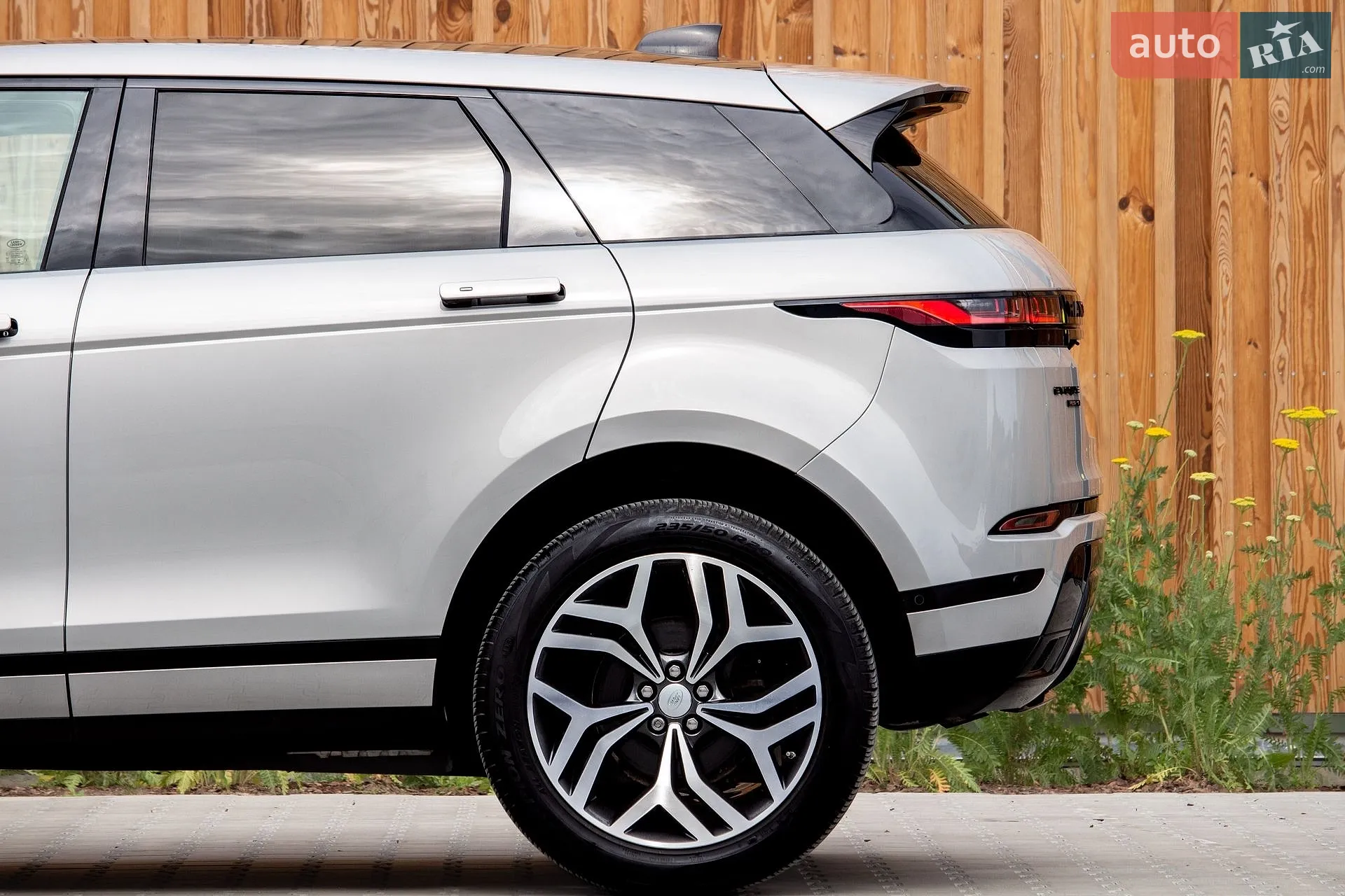 2020 Land Rover Range Rover Evoque - мініатюра 16
