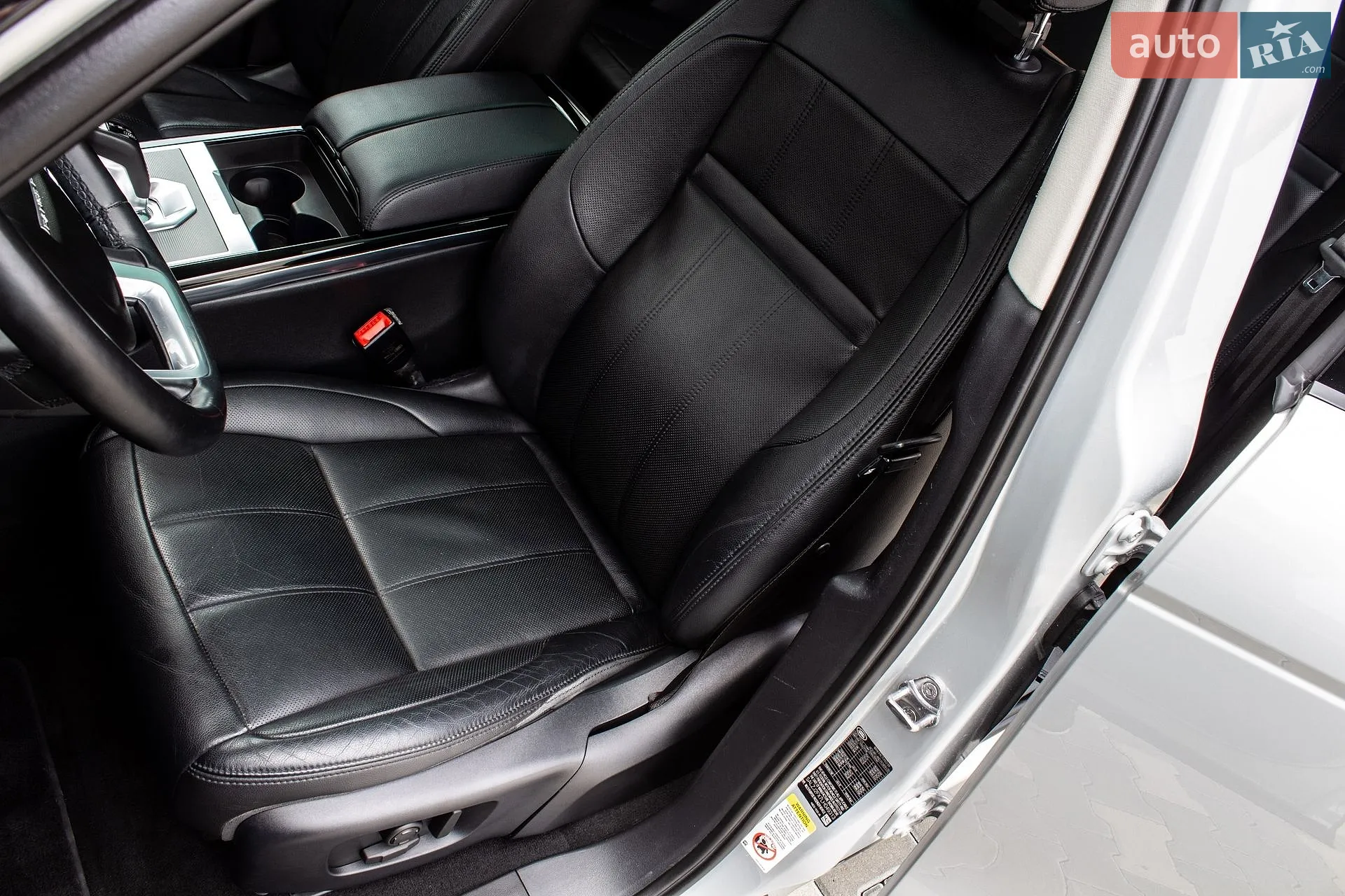 2020 Land Rover Range Rover Evoque - мініатюра 28