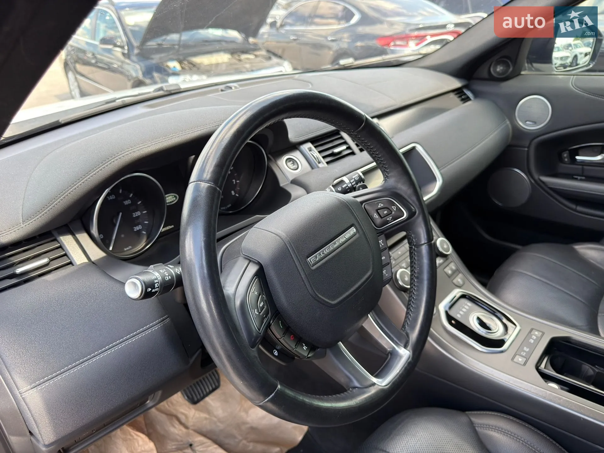 2018 Land Rover Range Rover Evoque - мініатюра 12