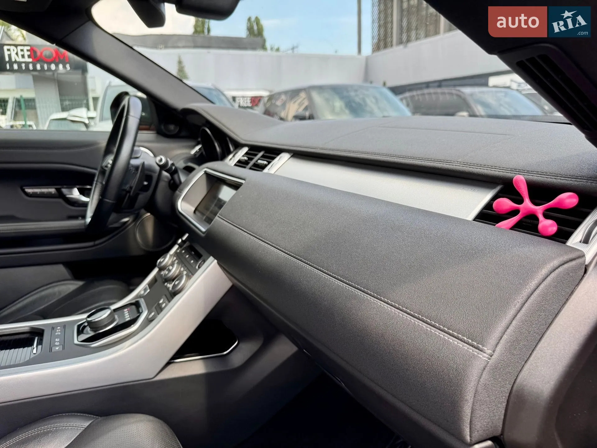 2017 Land Rover Range Rover Evoque - мініатюра 29