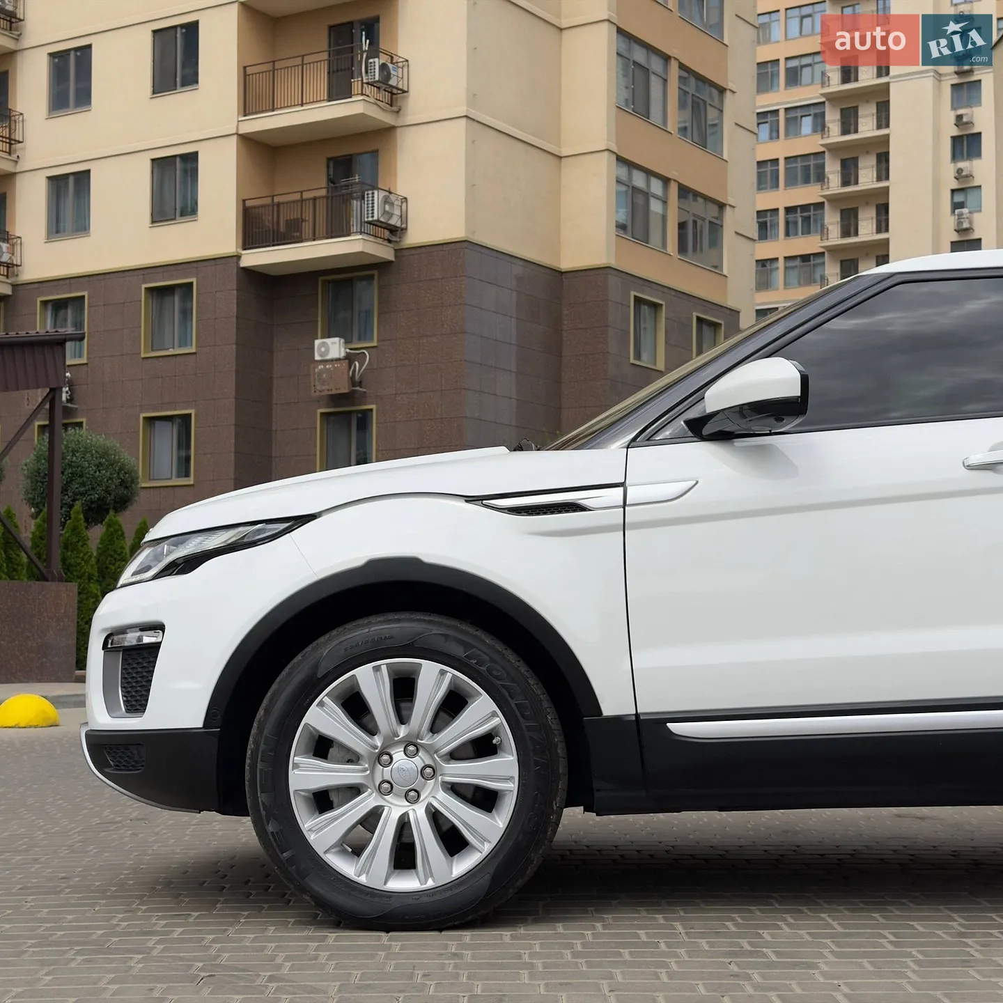 2015 Land Rover Range Rover Evoque - мініатюра 16
