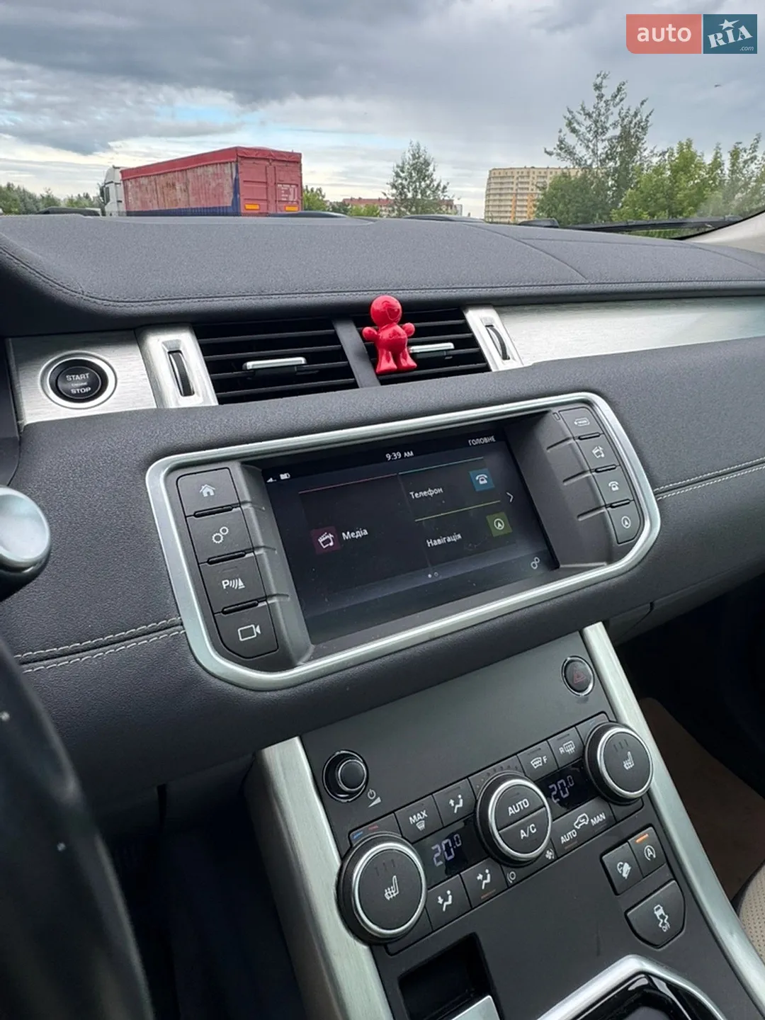 2017 Land Rover Range Rover Evoque - мініатюра 30