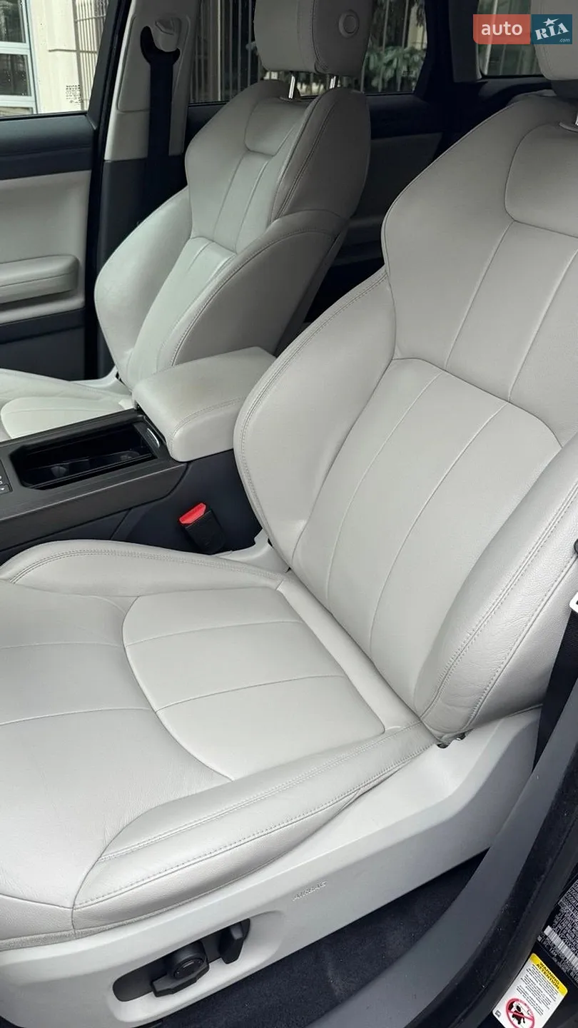 2018 Land Rover Range Rover Evoque - мініатюра 23