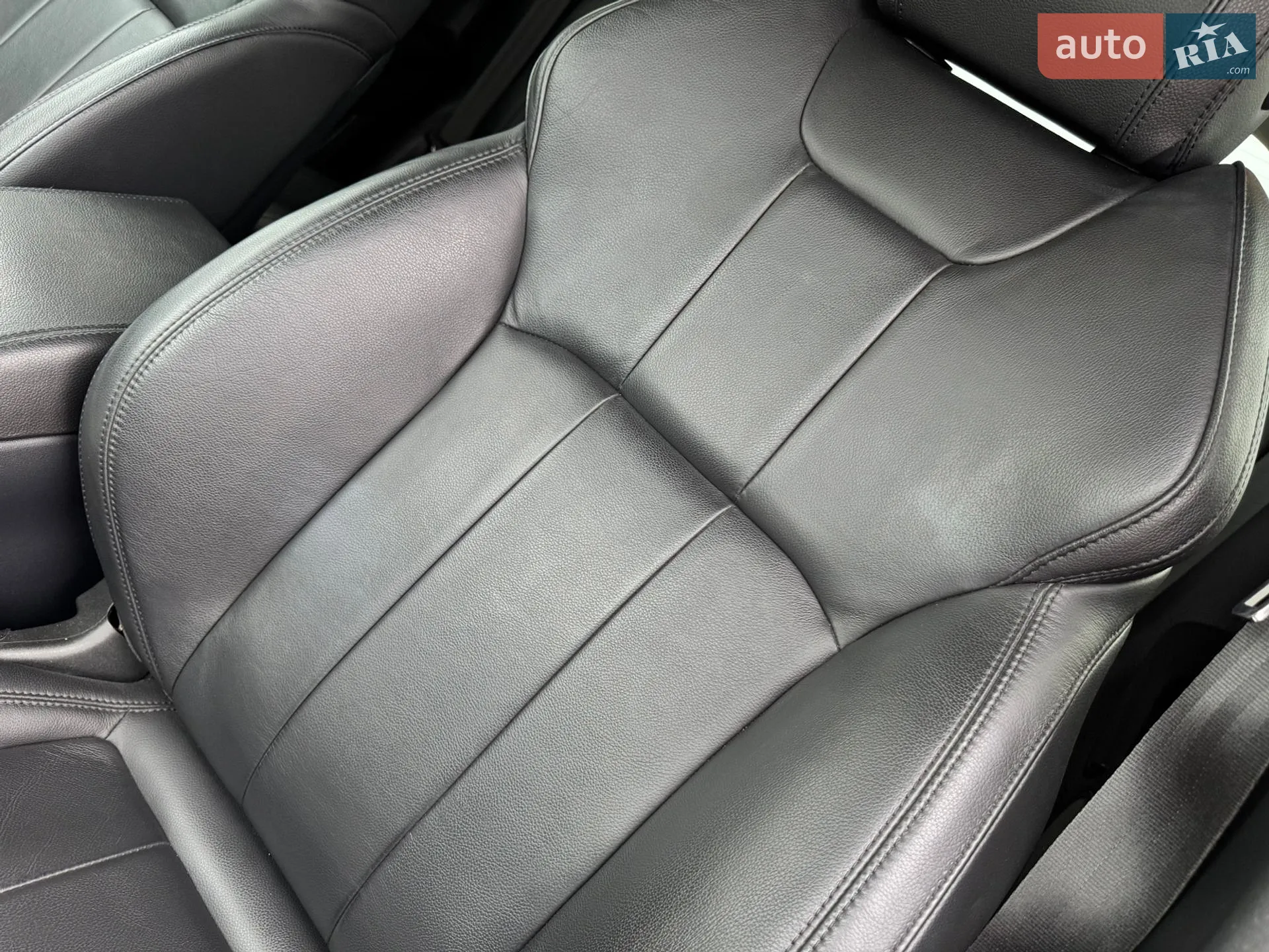 2019 Land Rover Range Rover Evoque - мініатюра 41